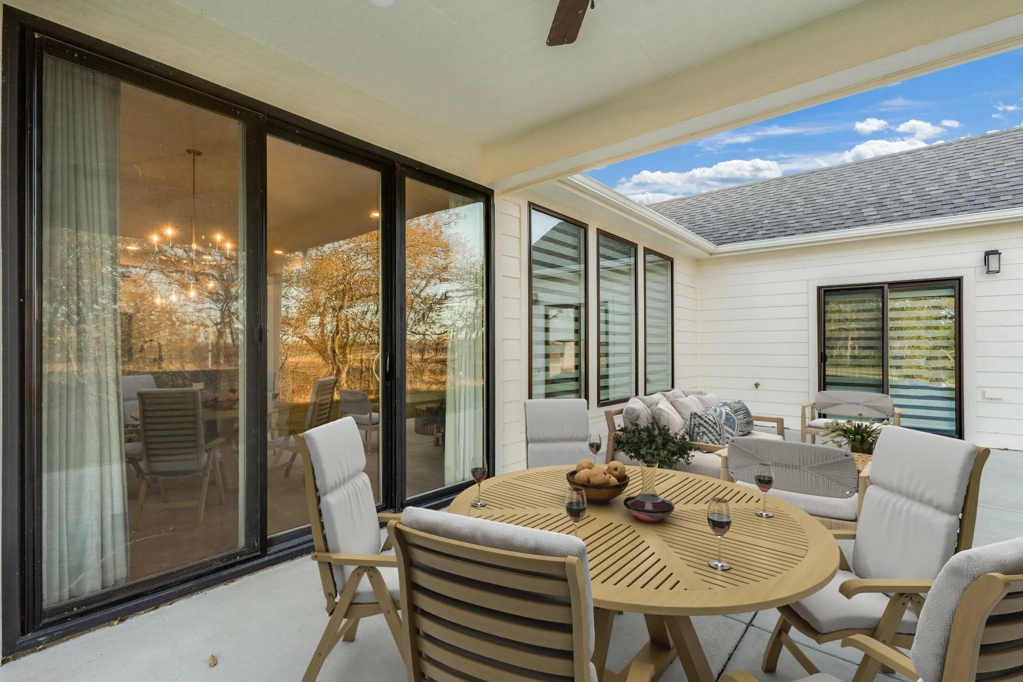 Andover, Kansas 67002, United States, 2 Bedrooms Bedrooms, ,2 BathroomsBathrooms,Residential,Active,244643