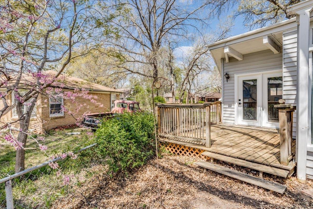 2615 E Clover Ln, Wichita, Kansas image 16
