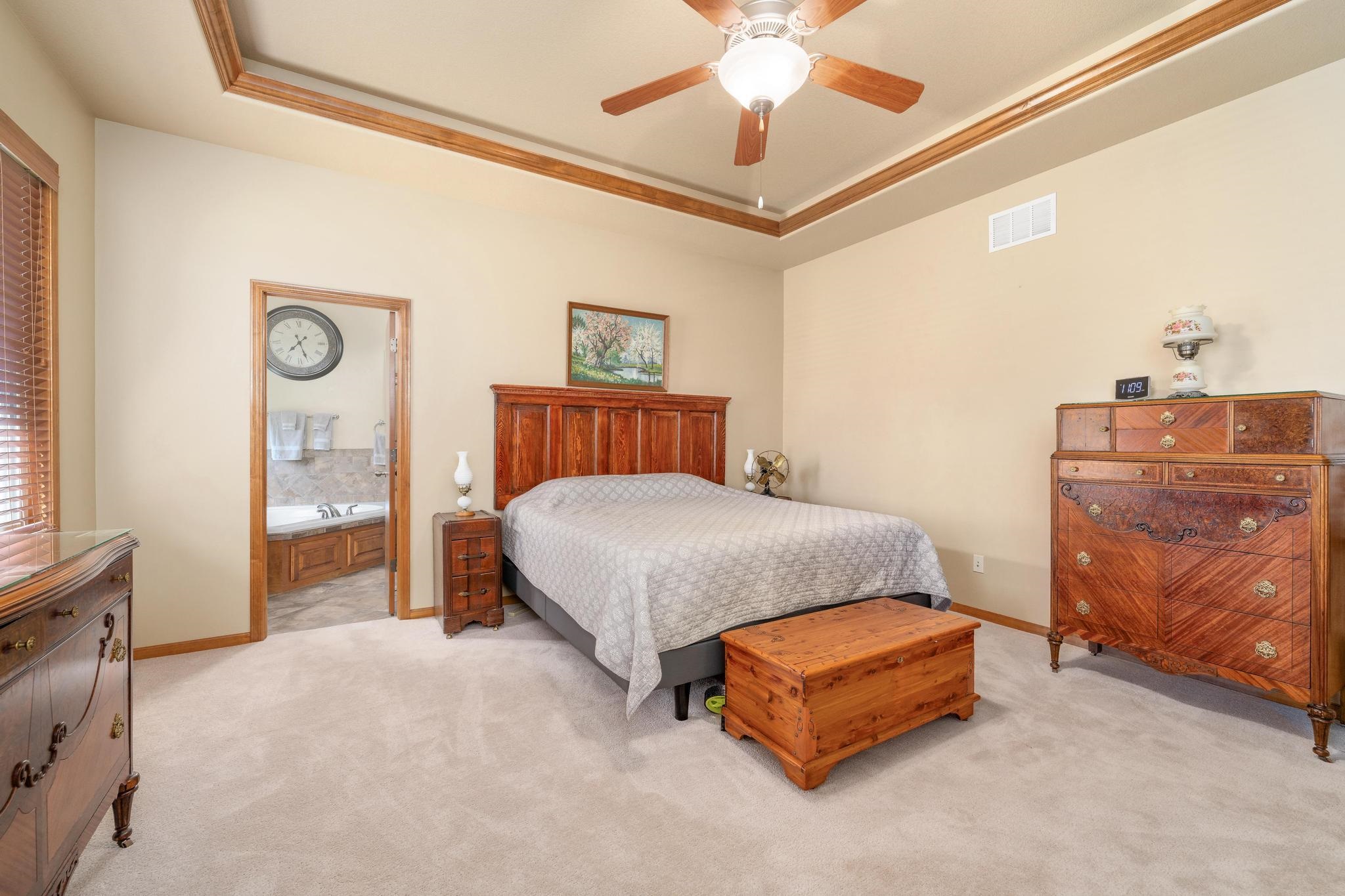 2313 E Timber Creek St, Derby, Kansas image 14