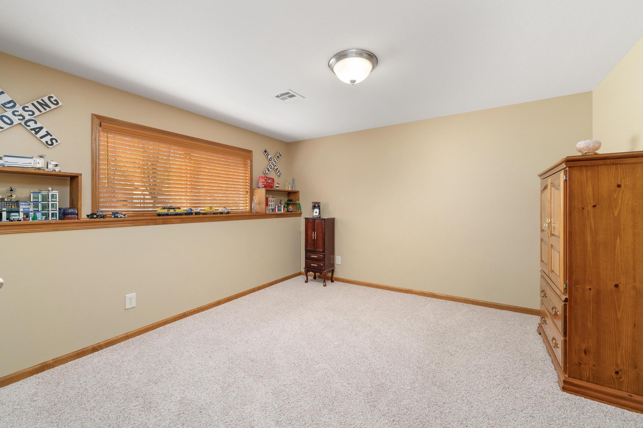2313 E Timber Creek St, Derby, Kansas image 29