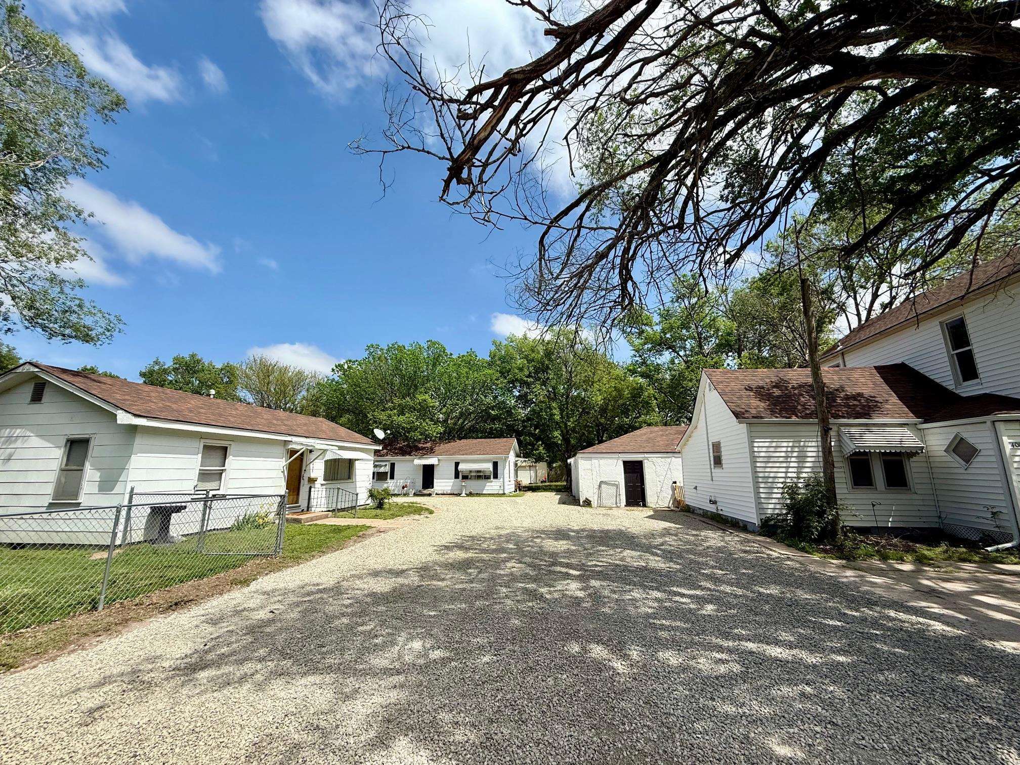 401 N Park St, Wellington, Kansas image 10