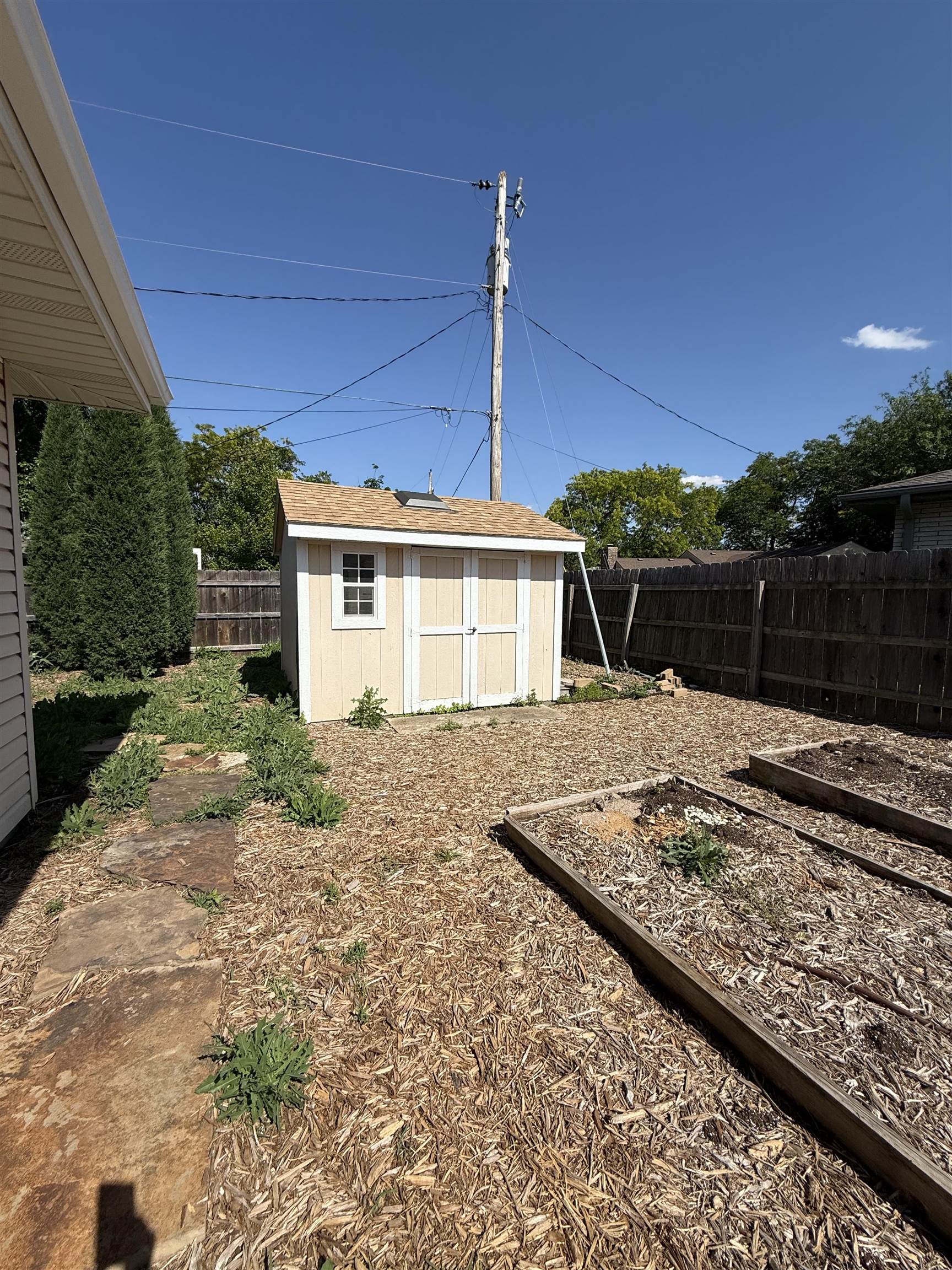 601 Berkshire Dr, Salina, Kansas image 23