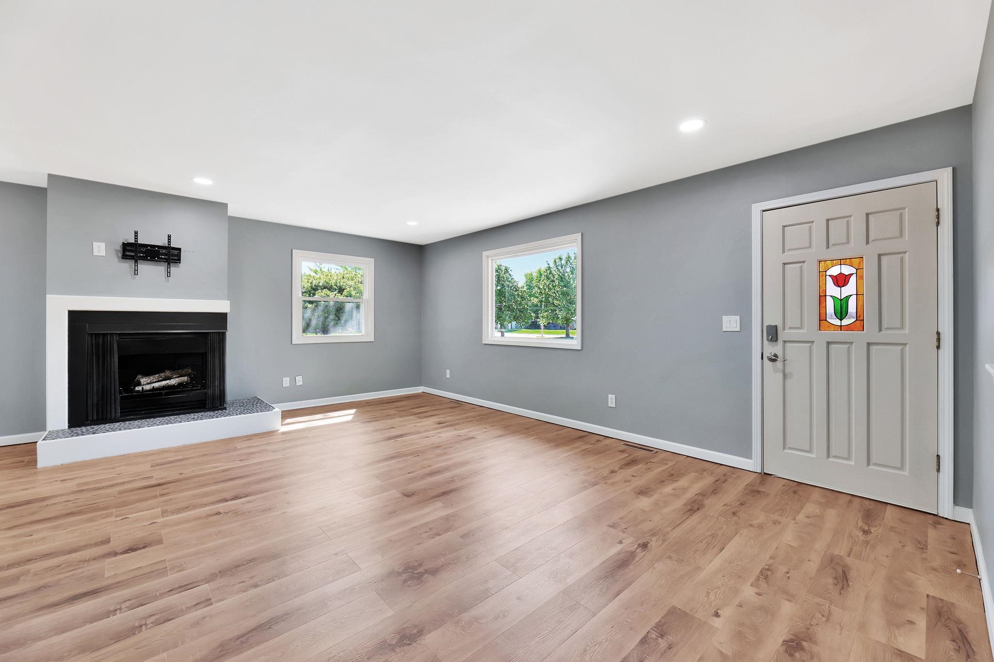 117 N Emporia Ave, Valley Center, Kansas image 3