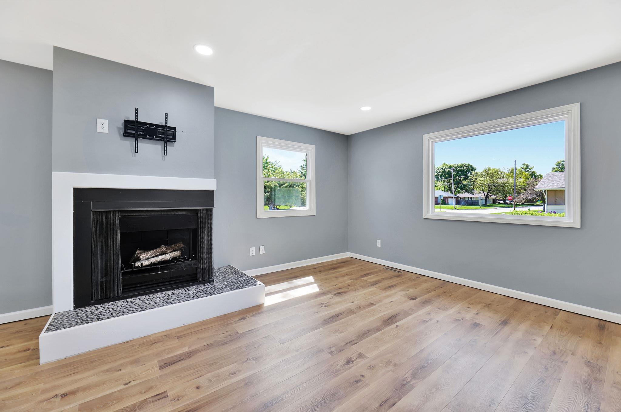 117 N Emporia Ave, Valley Center, Kansas image 6