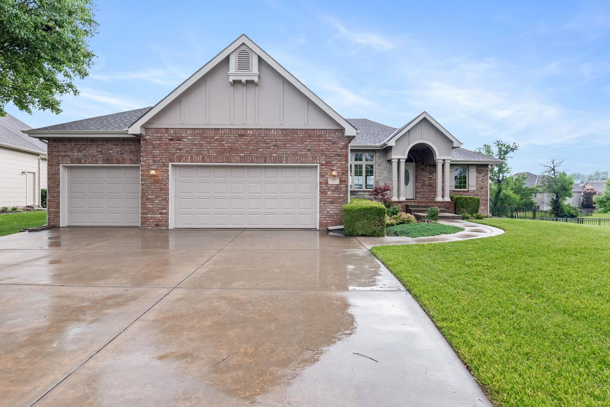 811 Woodstone Cir, Andover, Kansas image 1