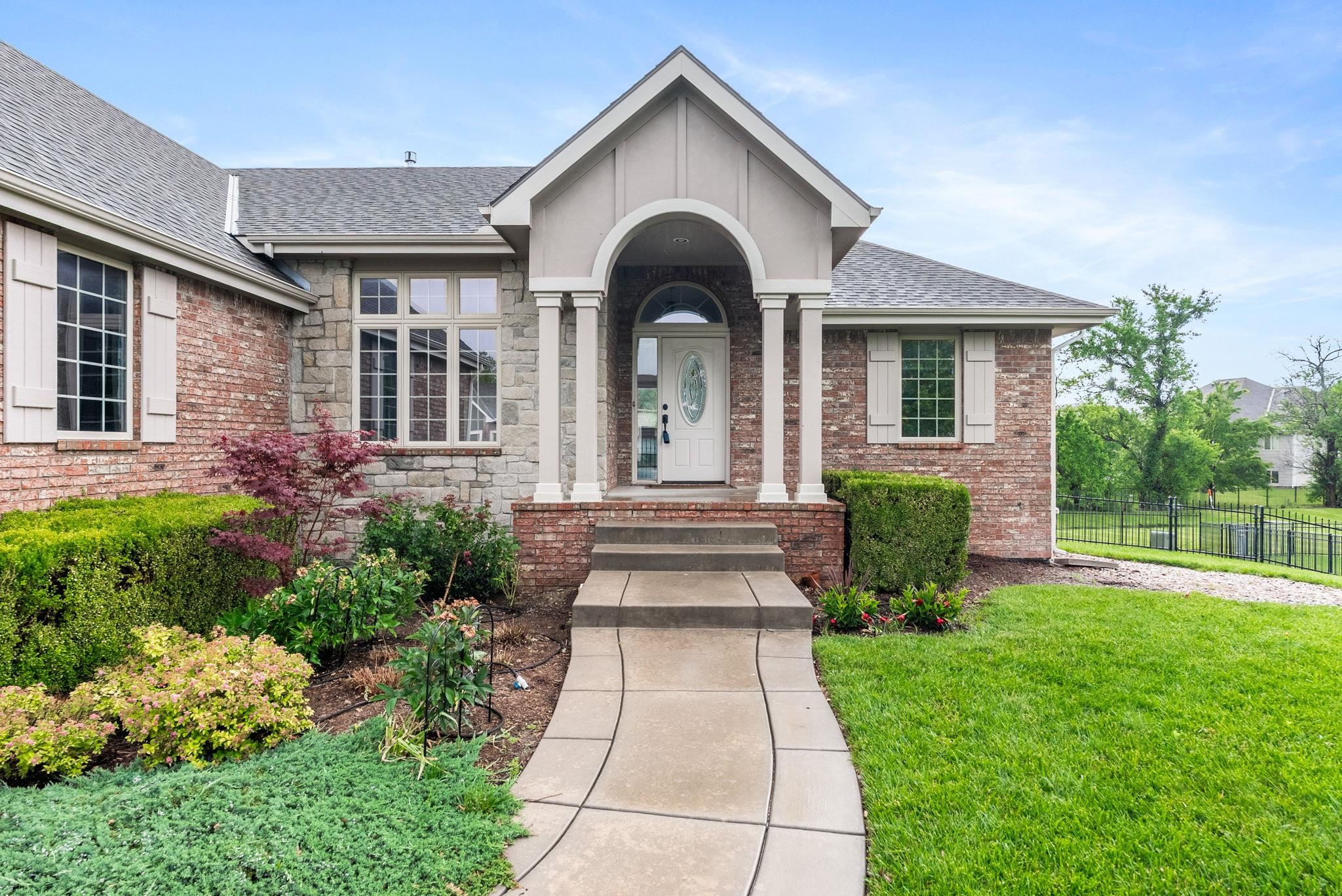 811 Woodstone Cir, Andover, Kansas image 3