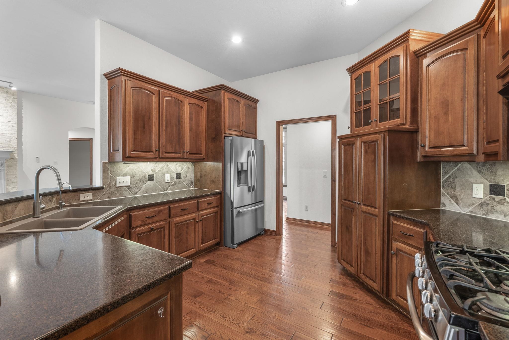 811 Woodstone Cir, Andover, Kansas image 10