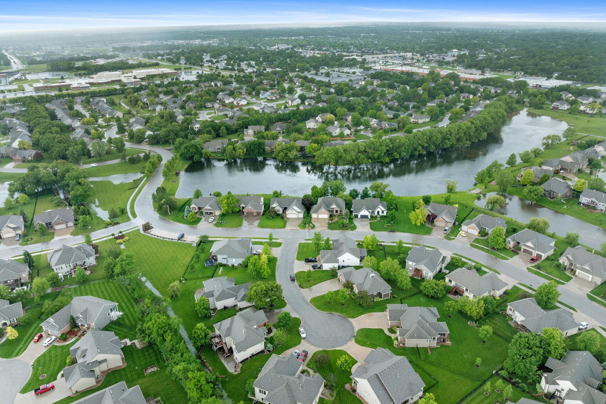 811 Woodstone Cir, Andover, Kansas image 35