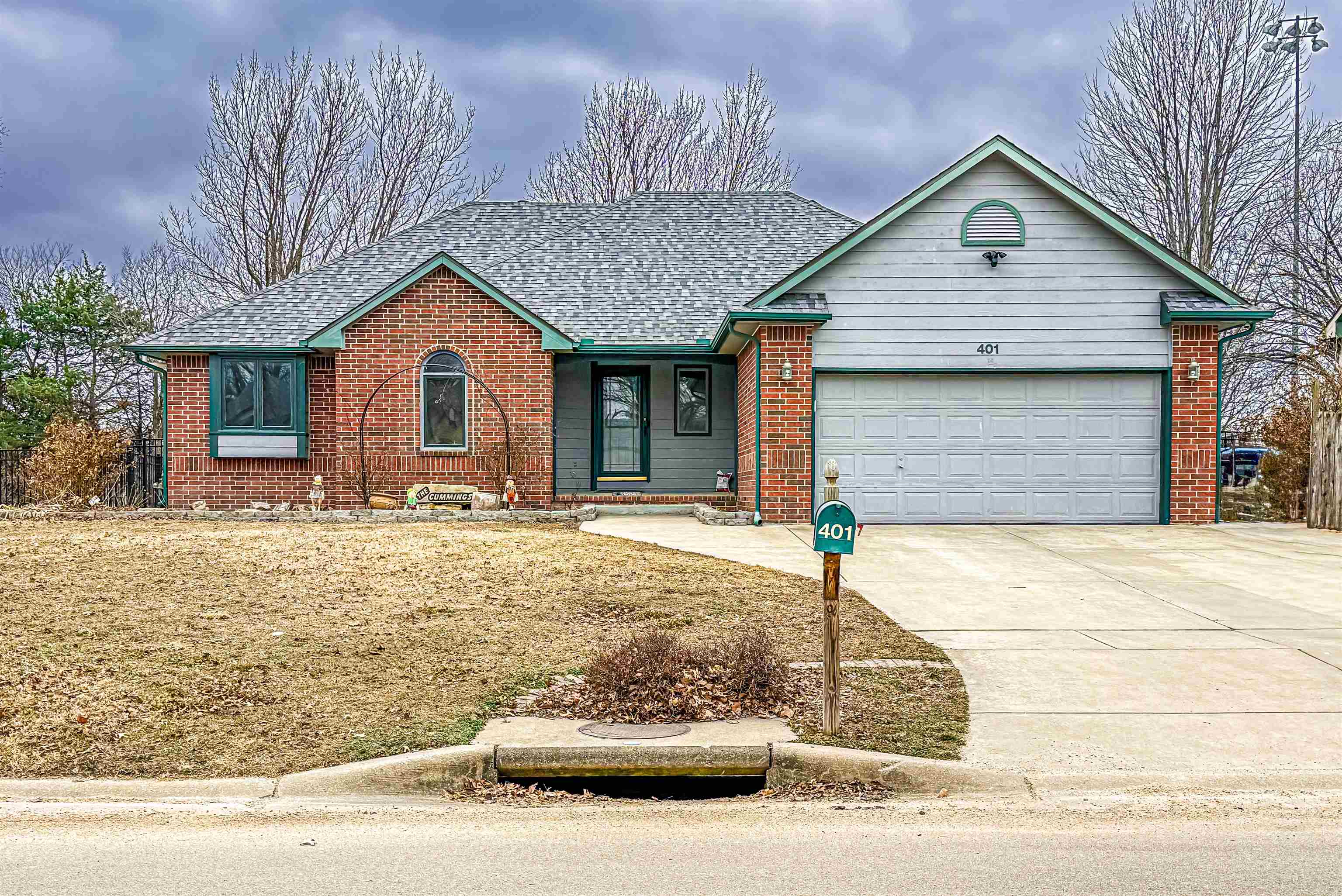 401 W Fieldstone St, Valley Center, Kansas image 1