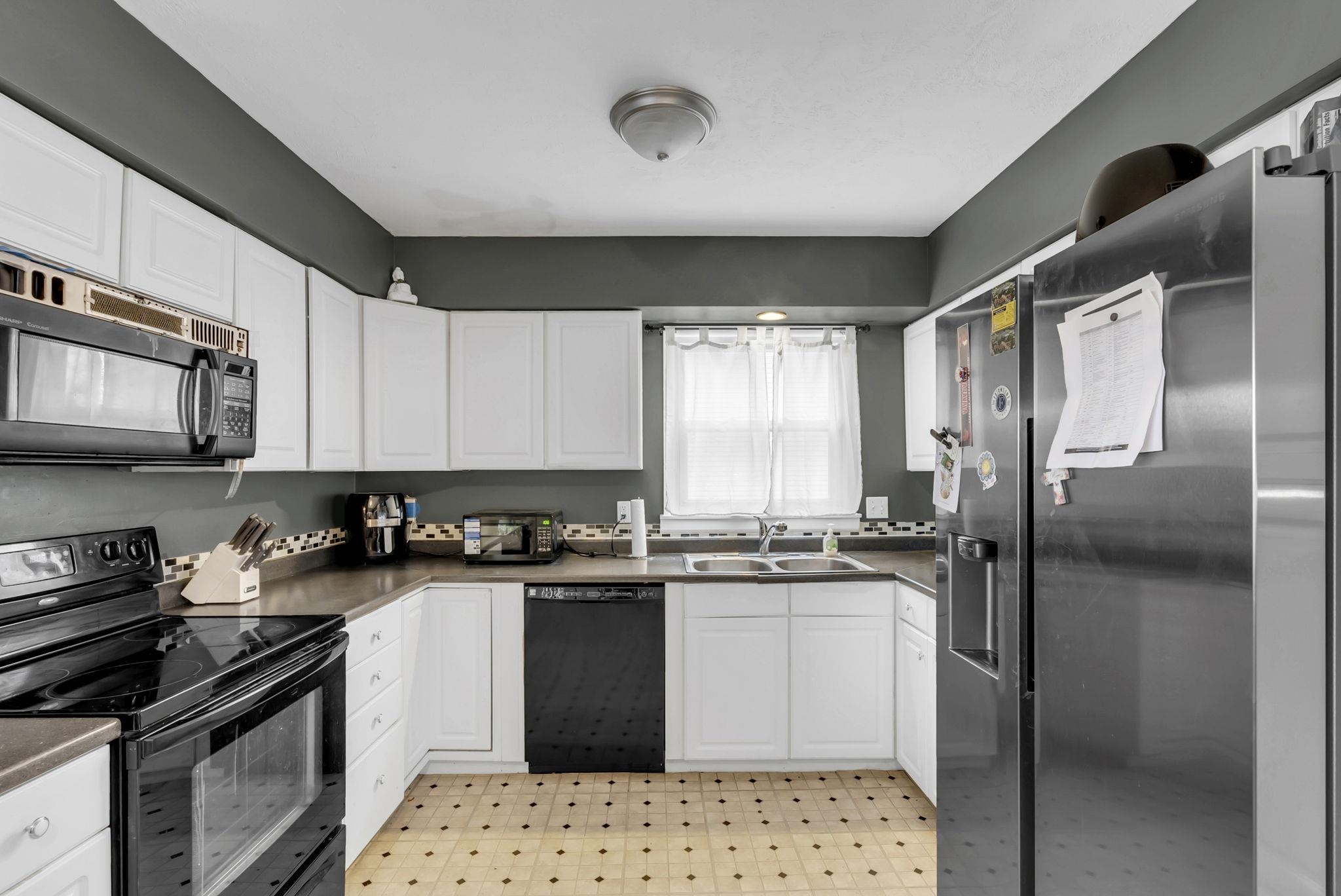 2325 S Everett Ave, Wichita, Kansas image 9