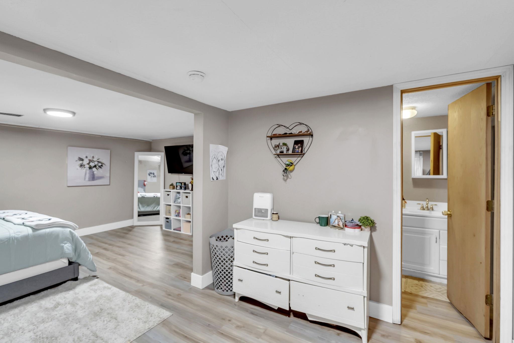 2325 S Everett Ave, Wichita, Kansas image 19