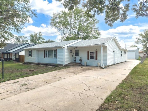 Homes For Sale - 333 State St<br/> El Dorado, KS 67042