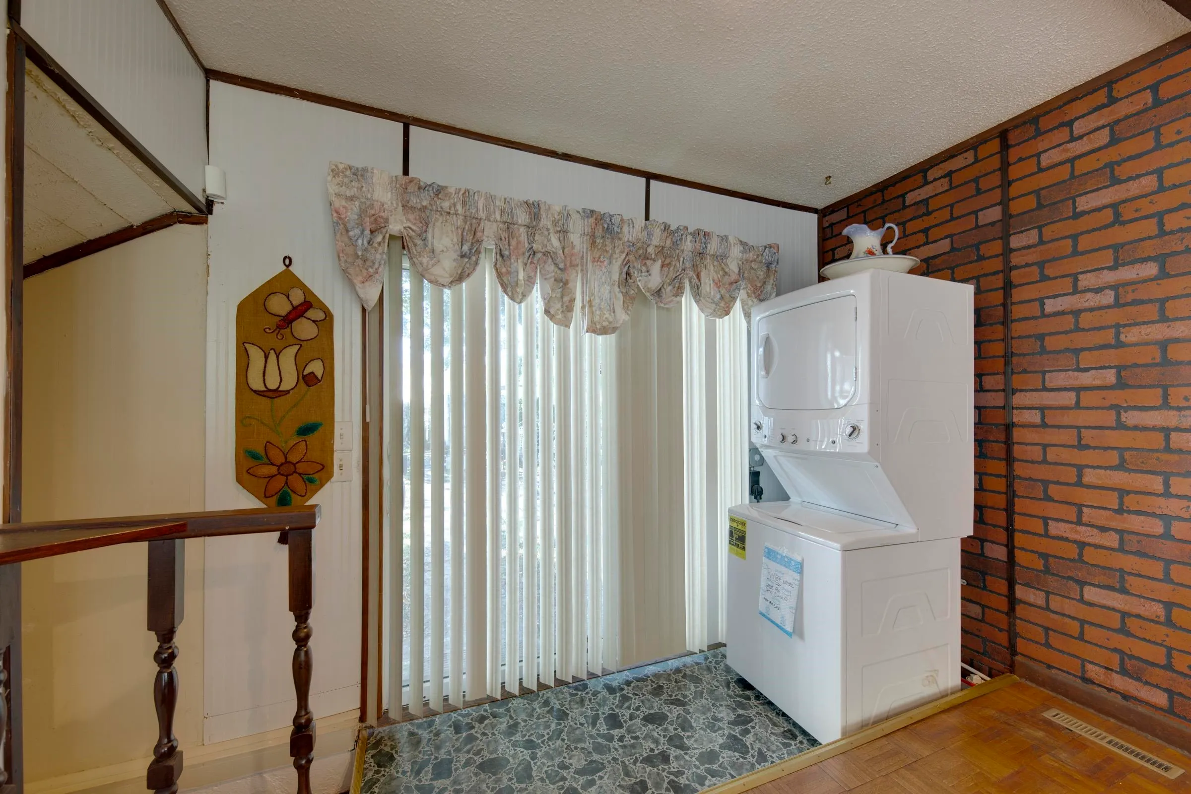 Wichita, Kansas 67214, United States, 2 Bedrooms Bedrooms, ,1 BathroomBathrooms,Residential,Active,41137