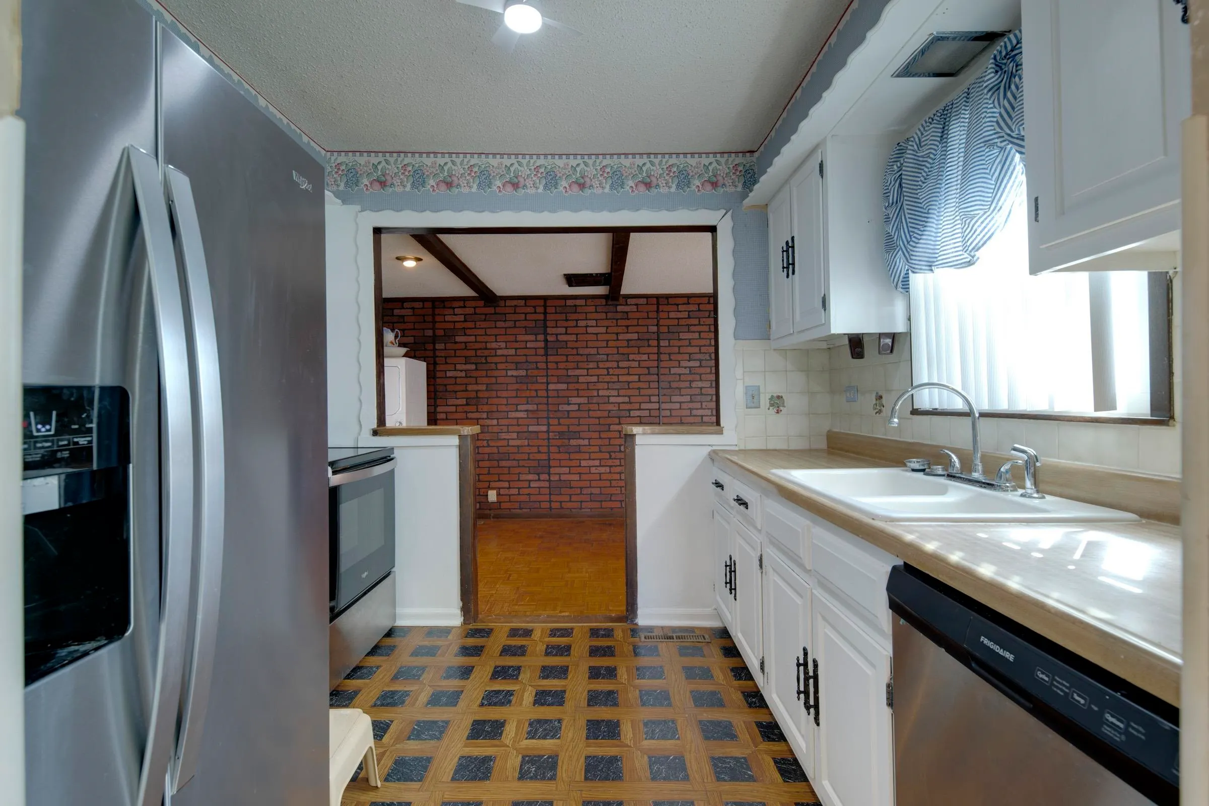 Wichita, Kansas 67214, United States, 2 Bedrooms Bedrooms, ,1 BathroomBathrooms,Residential,Active,41137