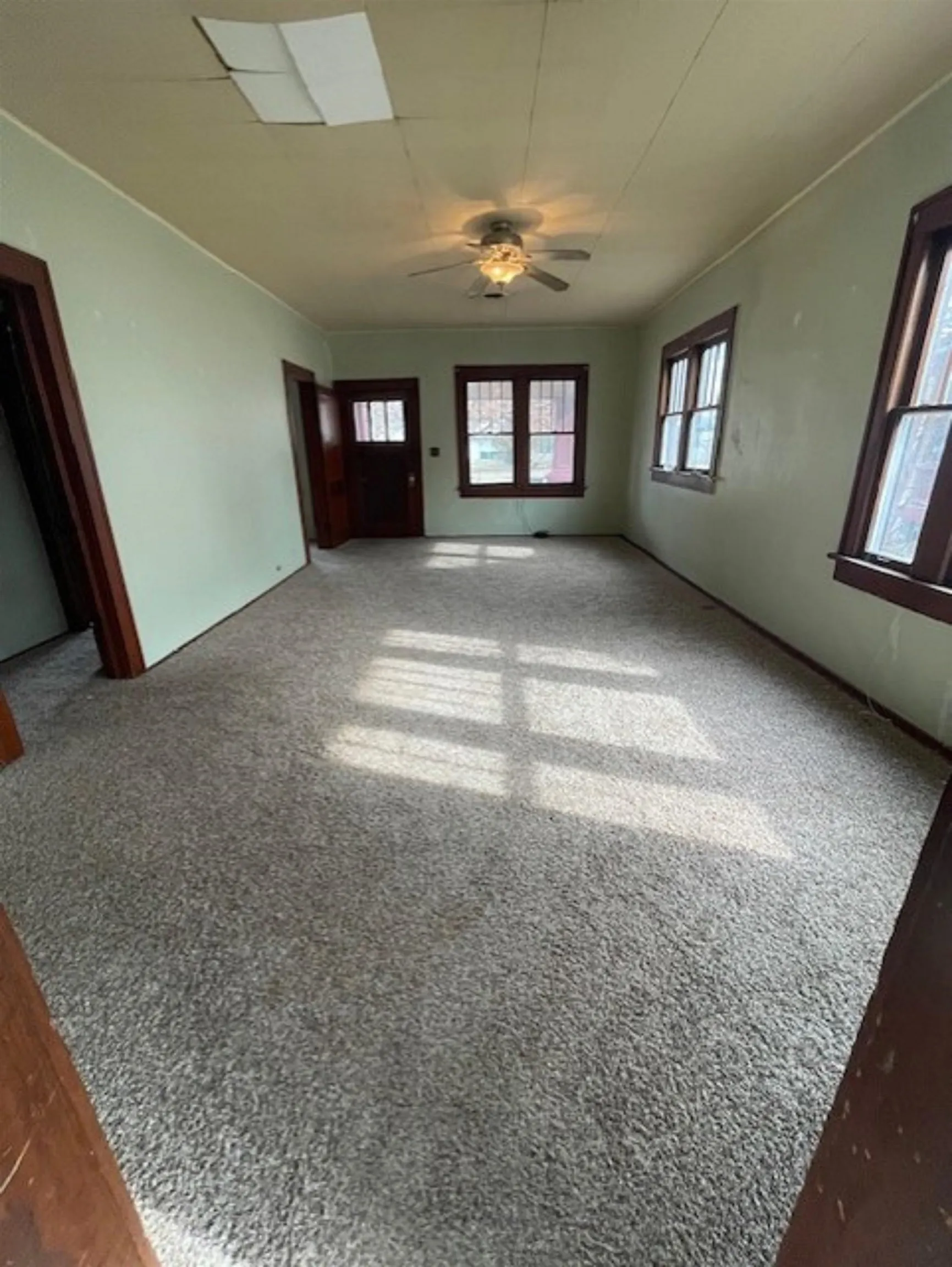 Oxford, Kansas 67119, United States, 3 Bedrooms Bedrooms, ,1 BathroomBathrooms,Residential,Active,142023
