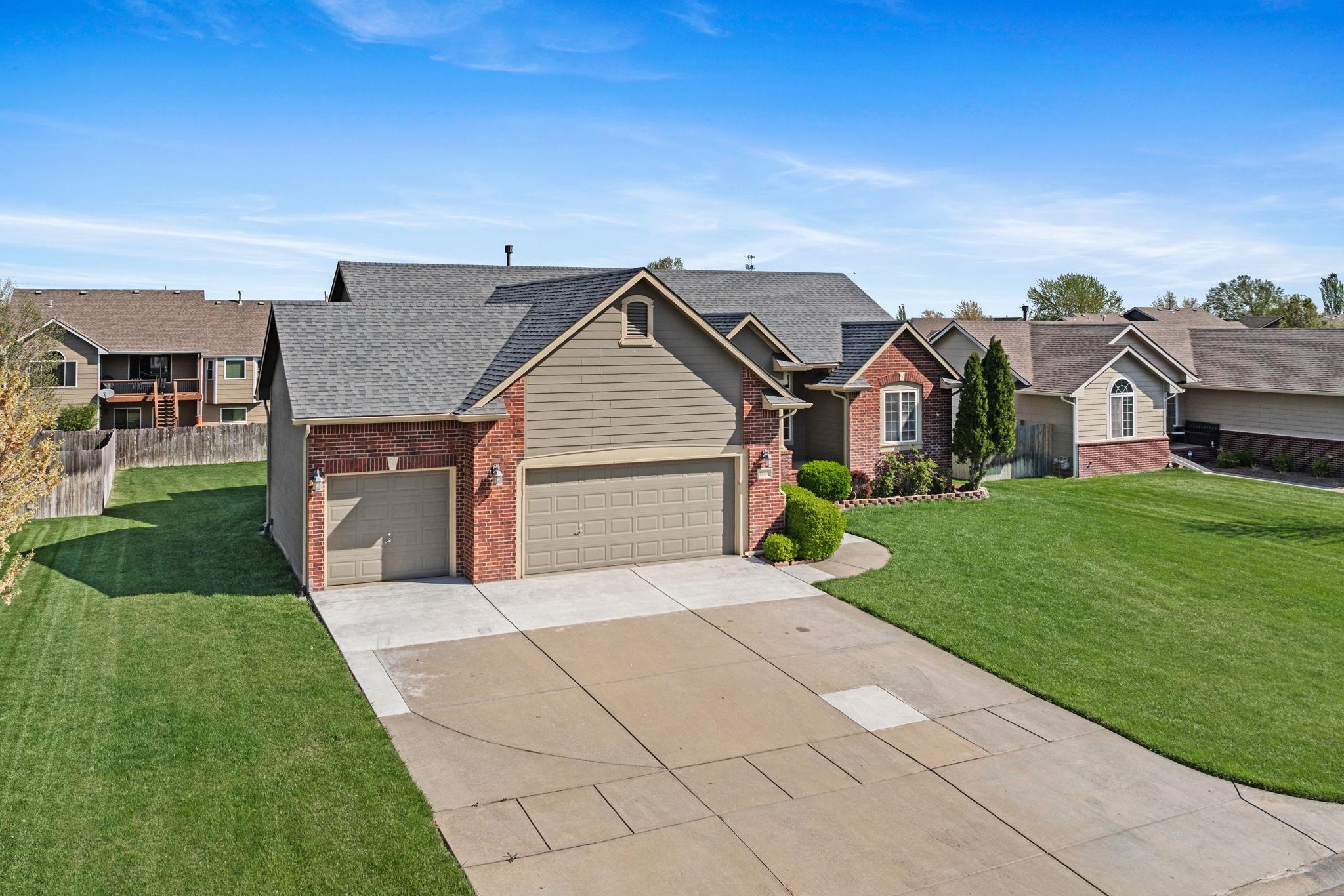 11008 W Lantana Cir, Wichita, Kansas image 2