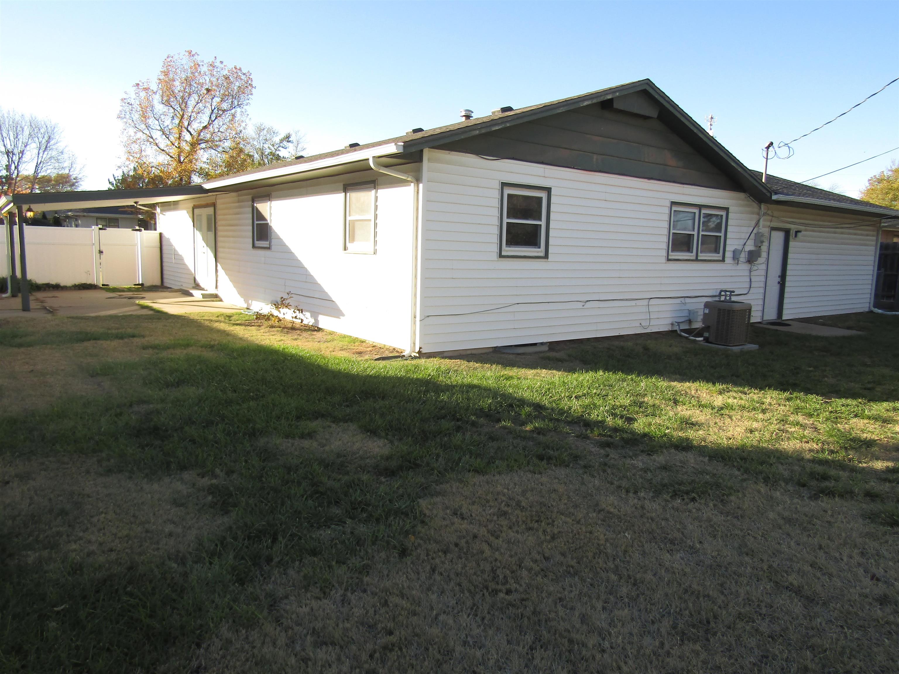 2651 E Key Ave, Salina, Kansas image 6