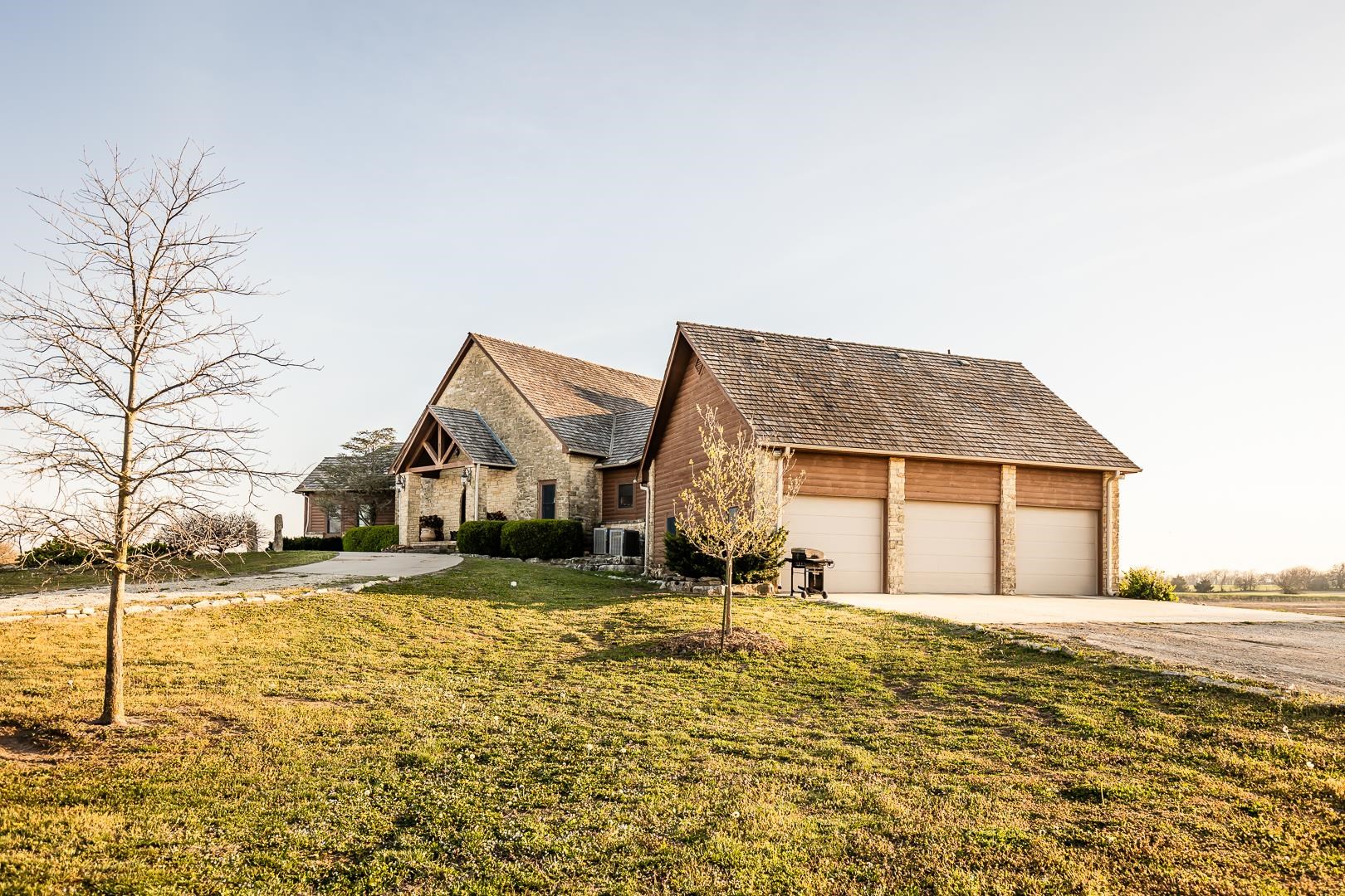 566 SW 200th St, Douglass, Kansas image 11