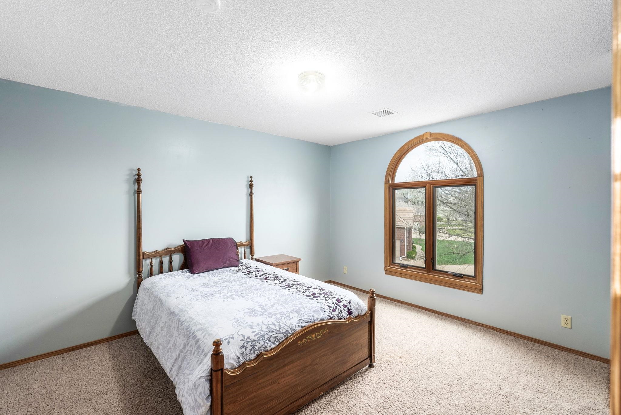 2801 N Fox Pointe Cir, Wichita, Virginia image 24
