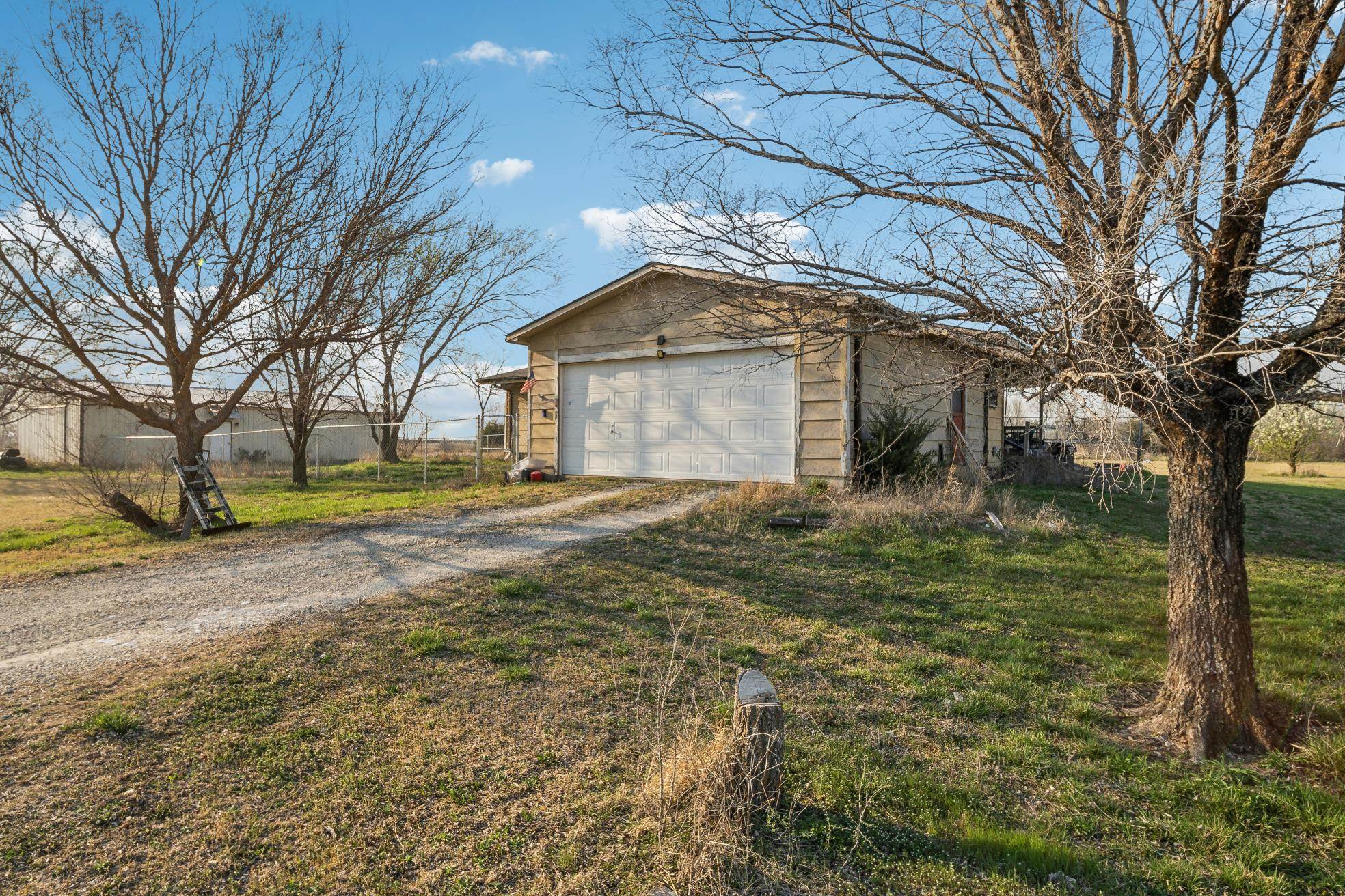 1856 SW 140th St, Leon, Kansas image 2