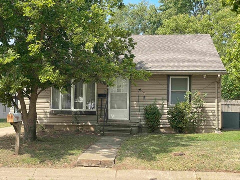 Homes For Sale - 1406 N B St<br/> Sumner County, Wellington, KS 67152