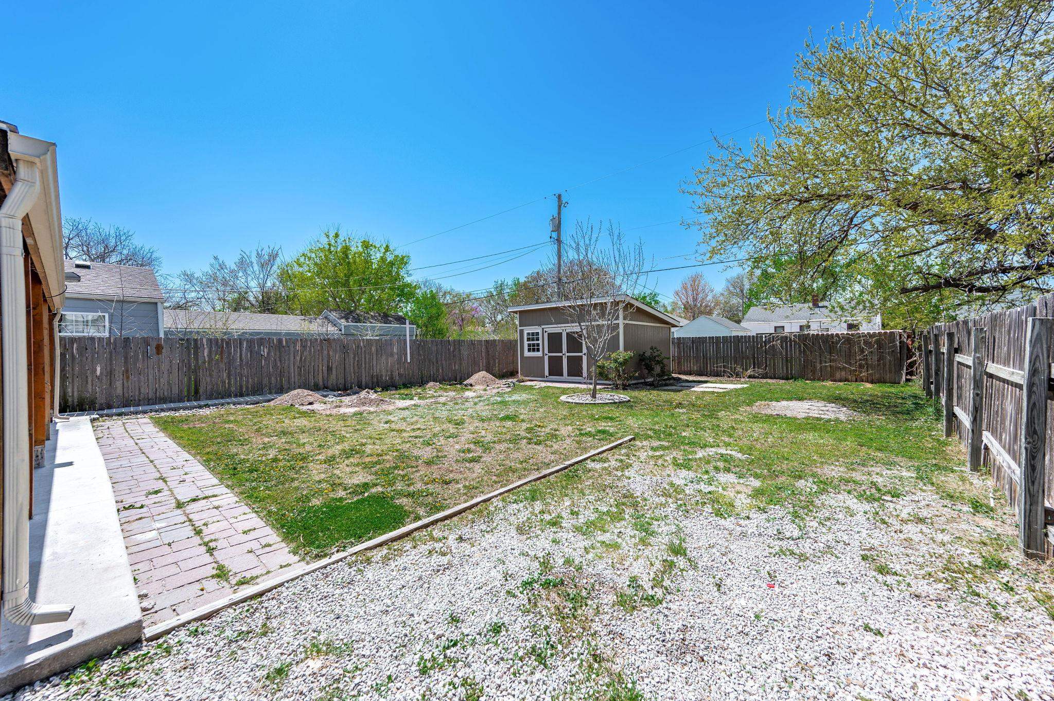 2127 S Pattie St, Wichita, Kansas image 25
