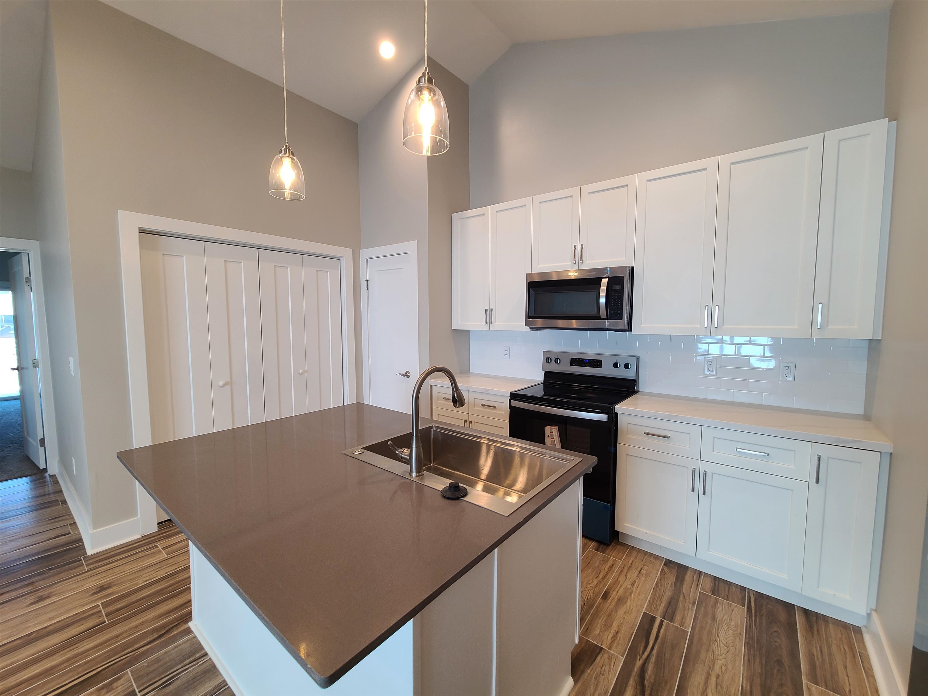 2741 Tim Rogers Ln, Salina, Kansas image 6