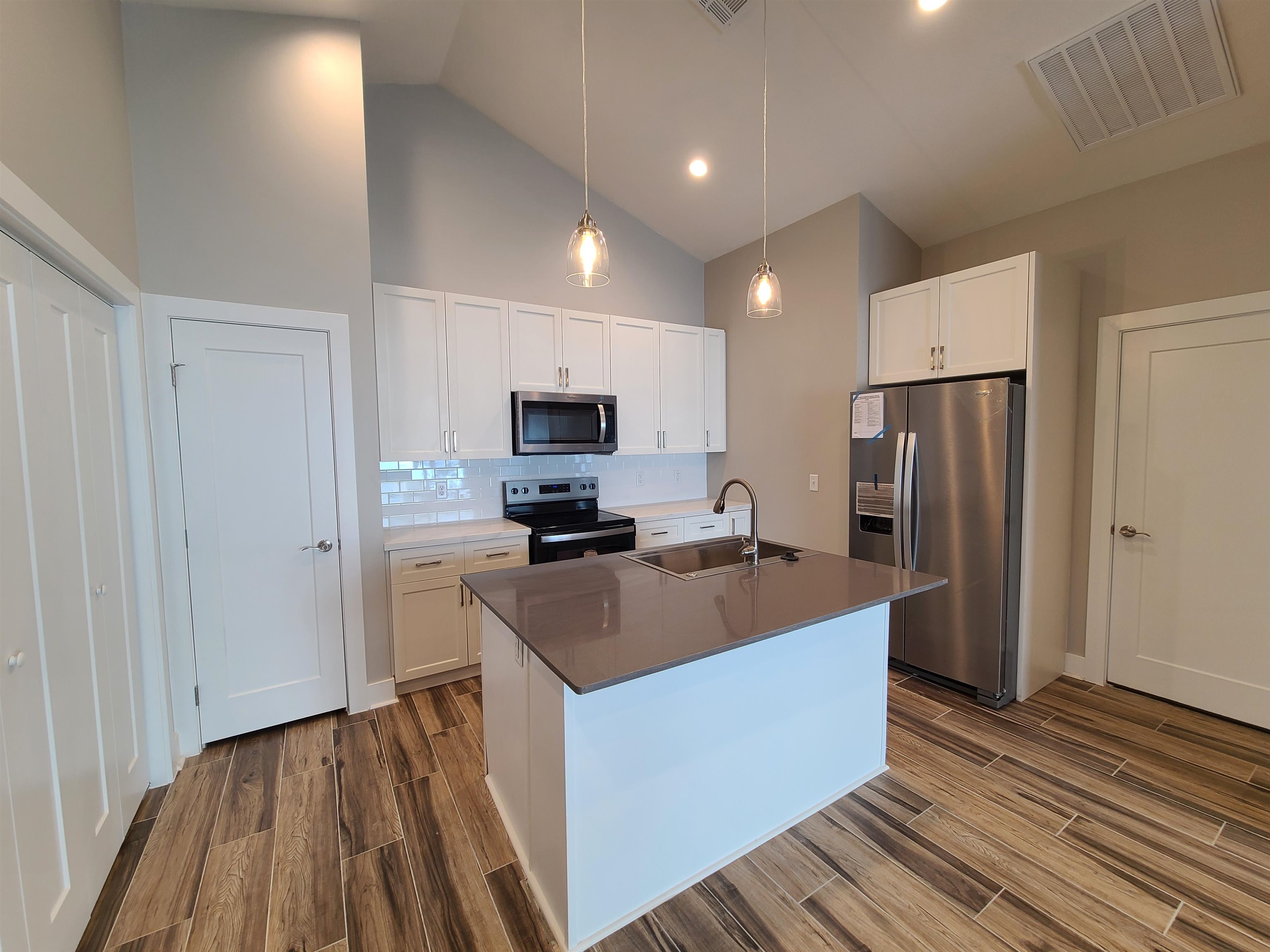 2741 Tim Rogers Ln, Salina, Kansas image 4