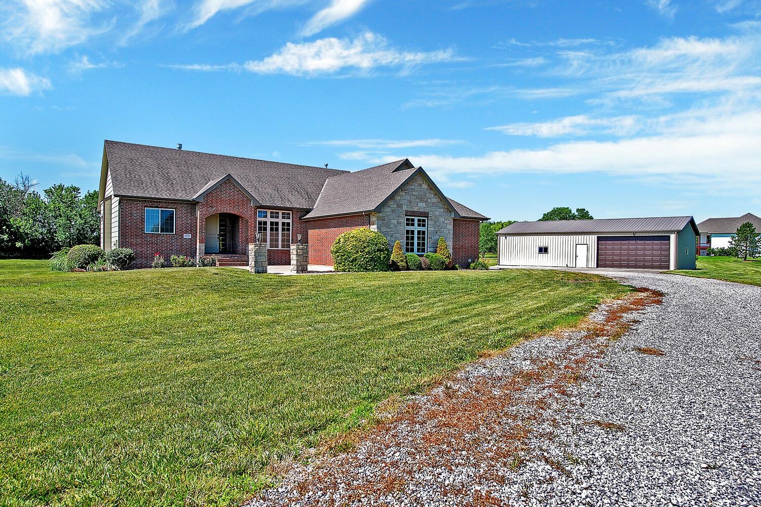 15751 E Evening Shade Ct, Benton, Kansas image 1