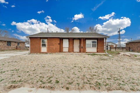 Homes For Sale - 1614 E Del Mar St<br/> Sedgwick County, Wichita, KS 67216