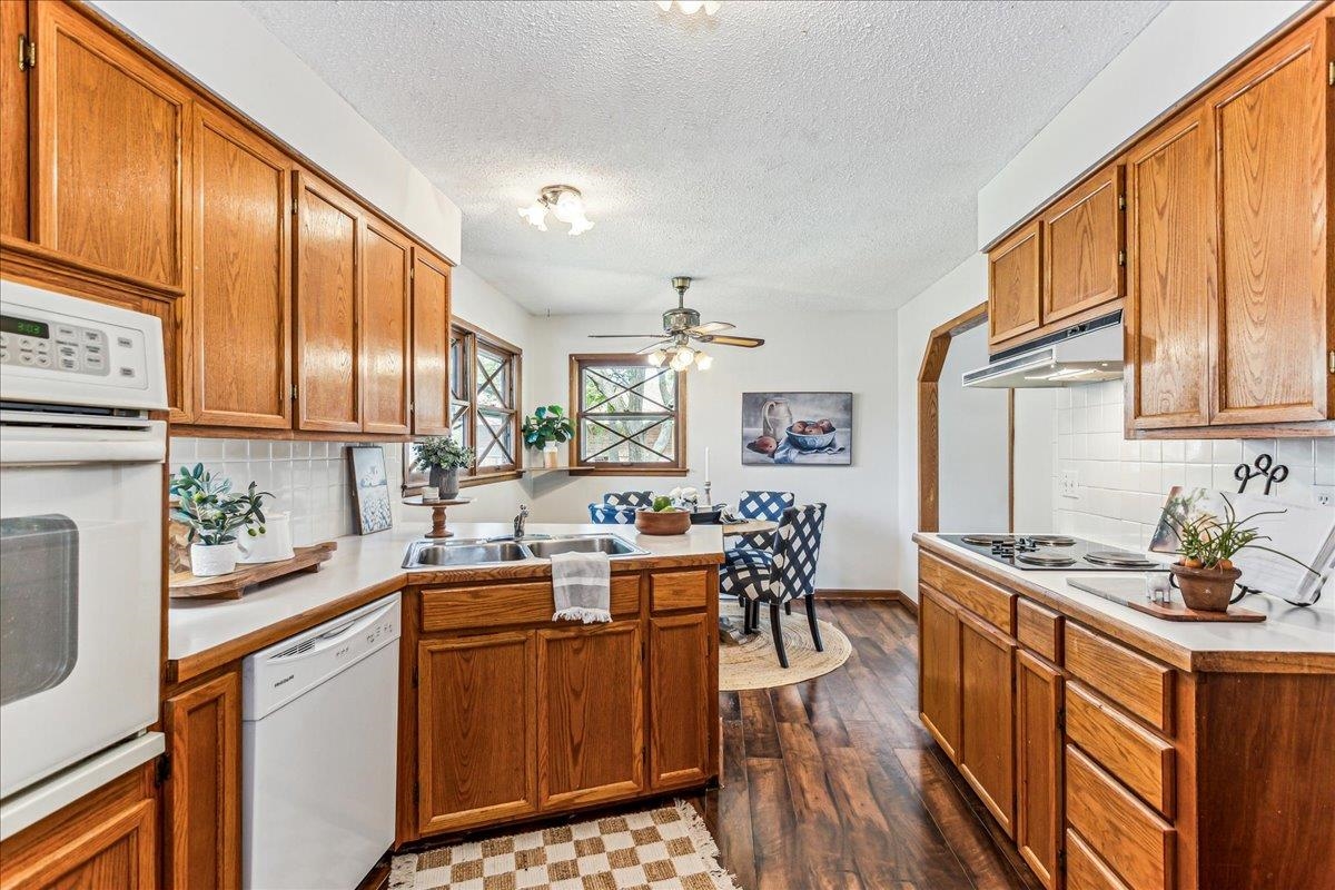 9211 W Murdock Ave, Wichita, Kansas image 6