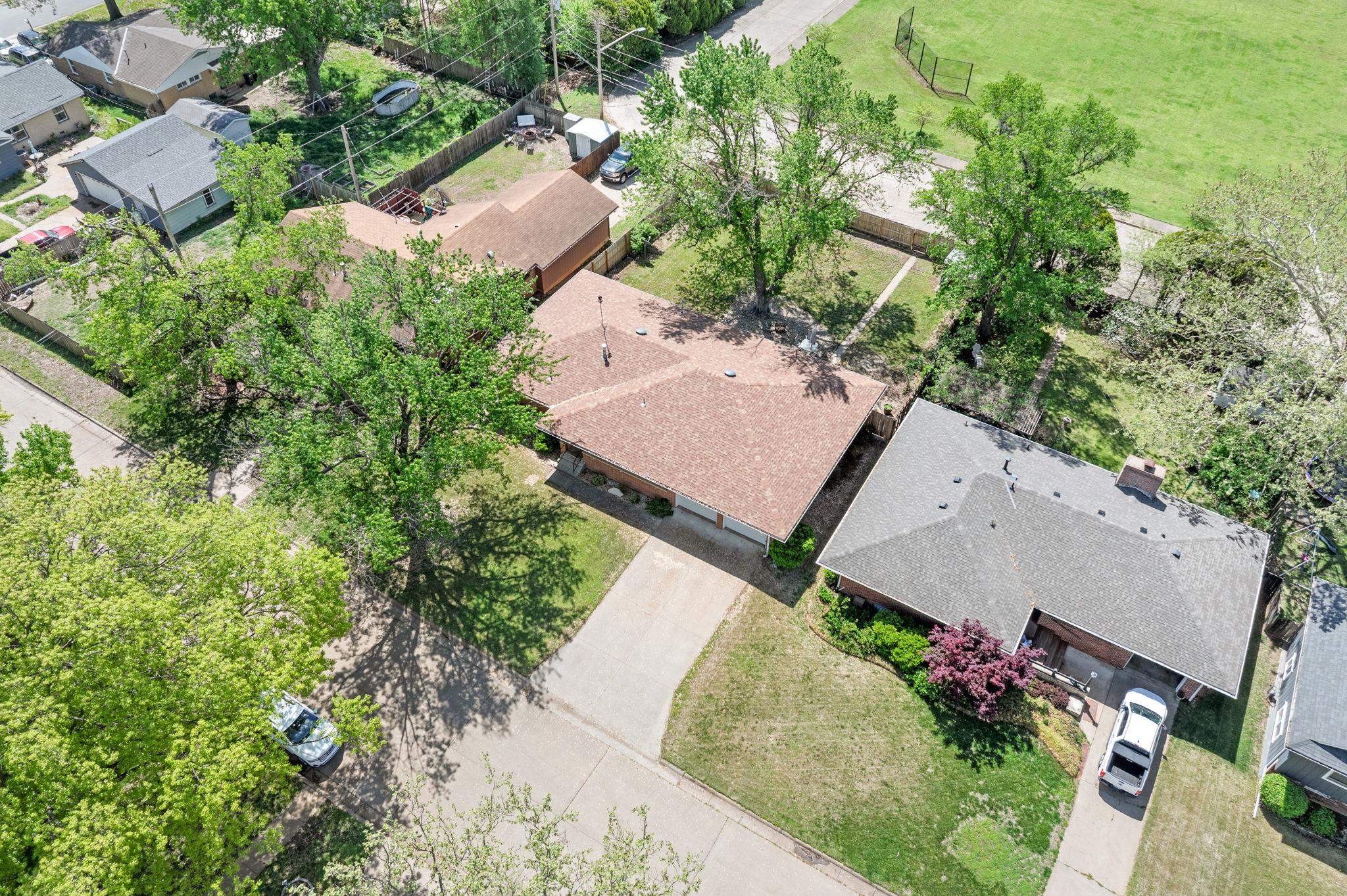 1519 E 14th Ave, Winfield, Kansas image 16