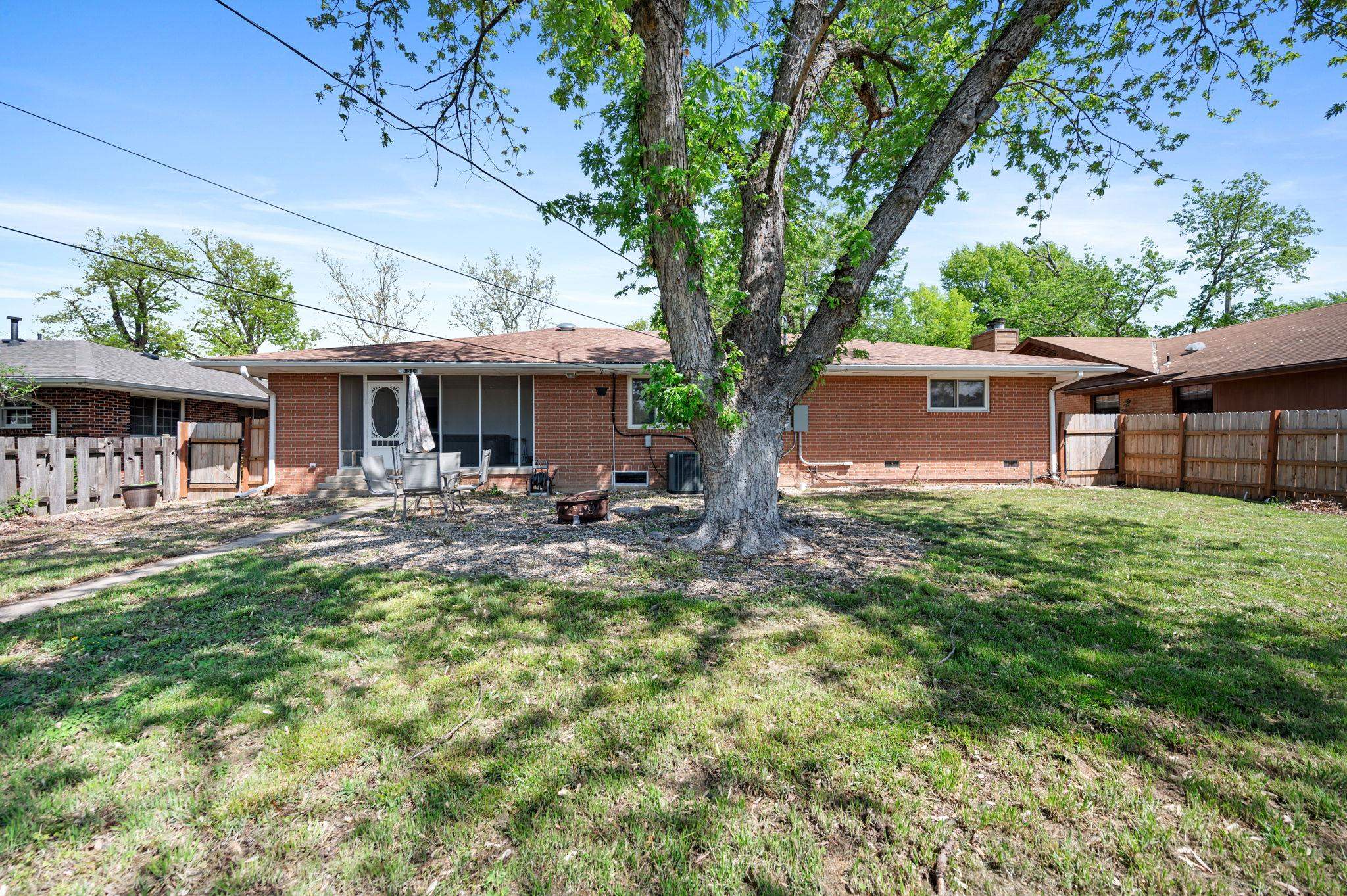 1519 E 14th Ave, Winfield, Kansas image 25