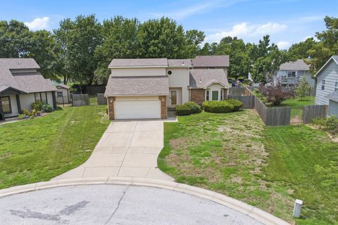 Homes For Sale - 411 N Judith Cir<br/> Wichita, KS 67212