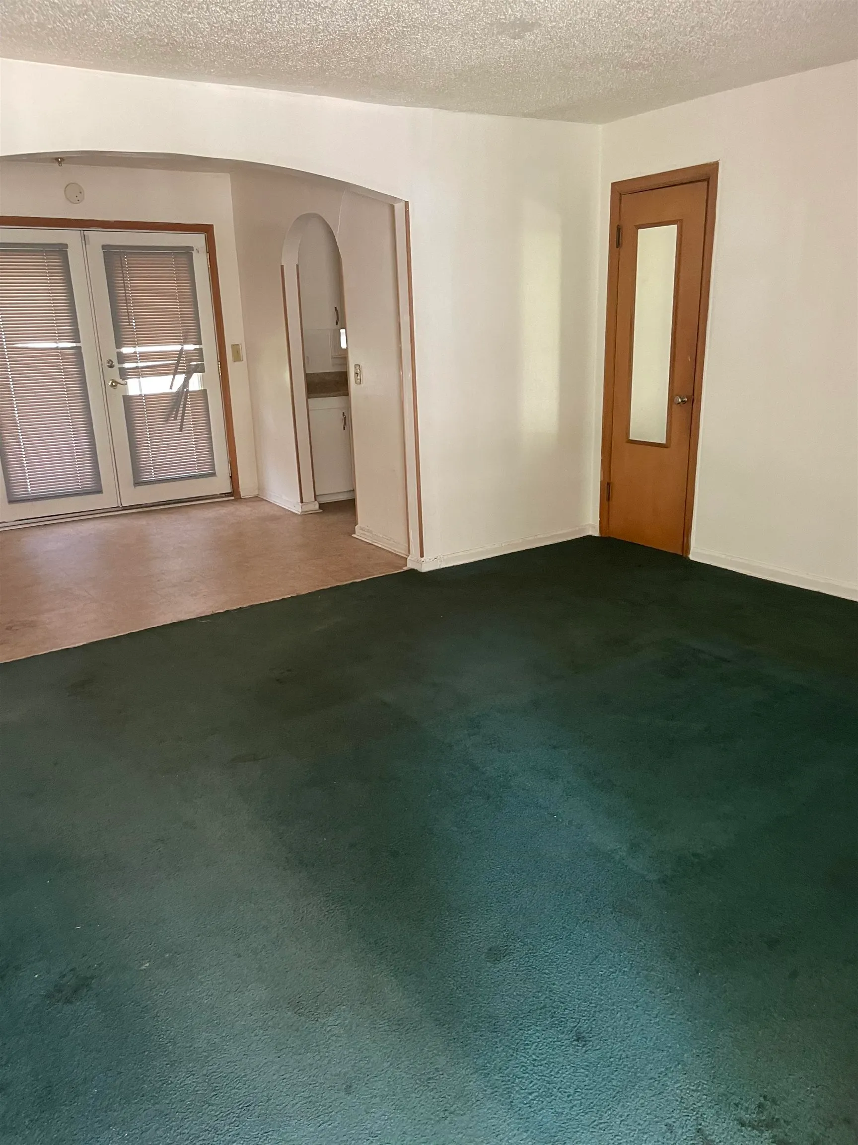 Wichita, Kansas 67219, United States, 2 Bedrooms Bedrooms, ,1 BathroomBathrooms,Residential,Pending,50390