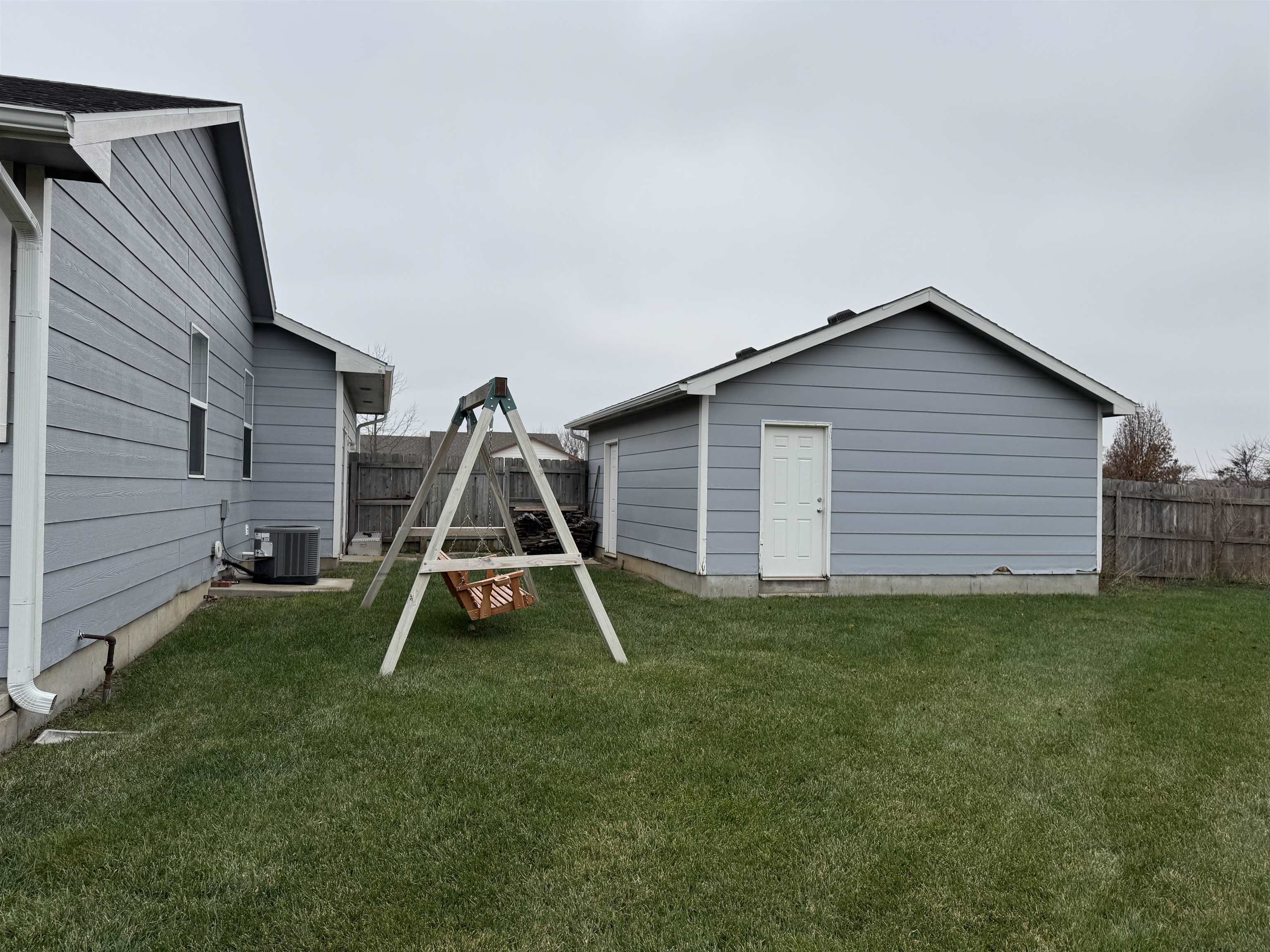 602 S Meadows Dr, Hesston, Kansas image 29