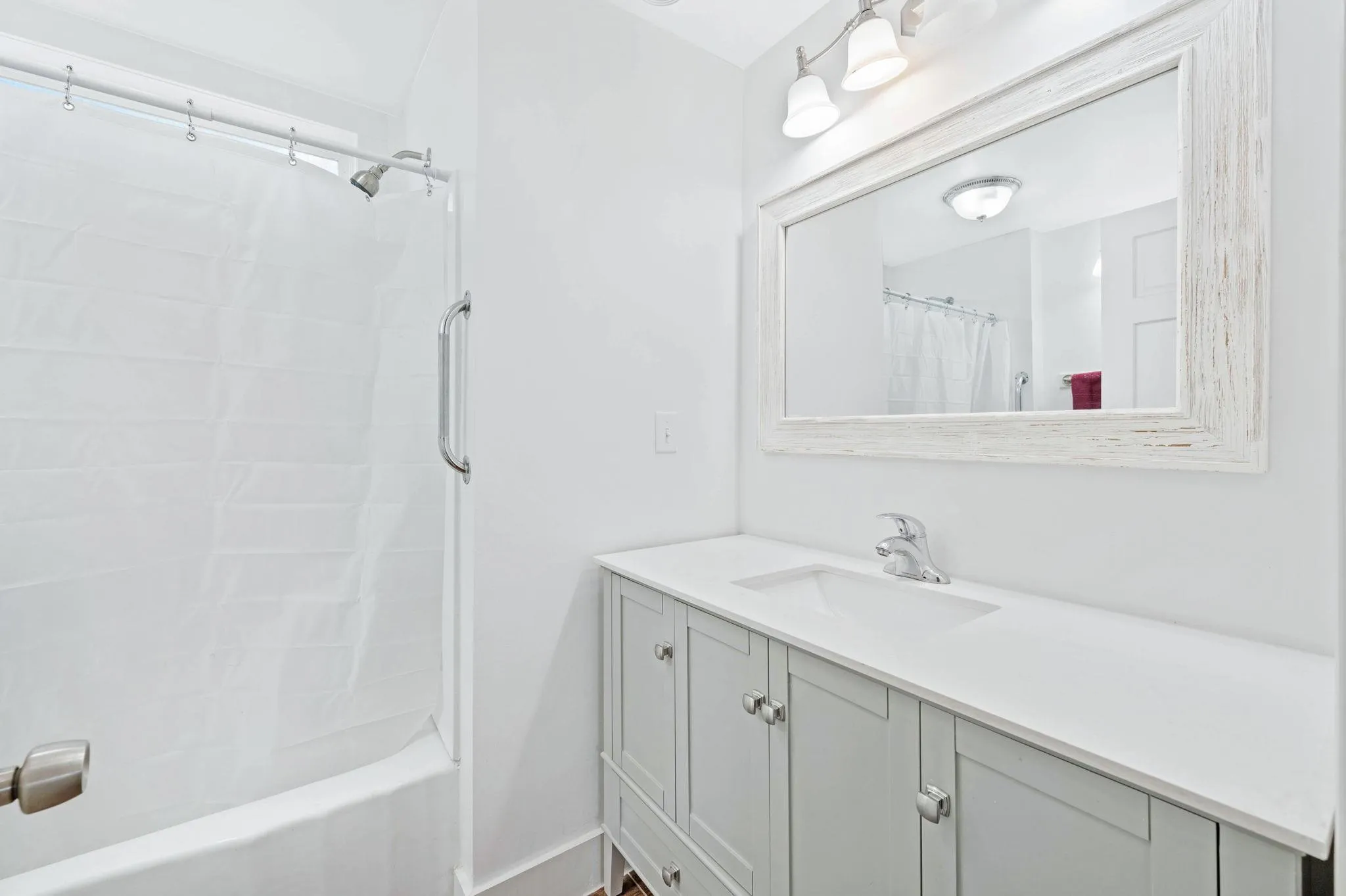 Wichita, Kansas 67213, United States, 2 Bedrooms Bedrooms, ,1 BathroomBathrooms,Residential,Active,96403