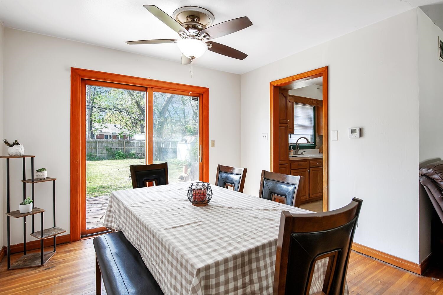 6011 E Oakwood Dr, Wichita, Kansas image 8