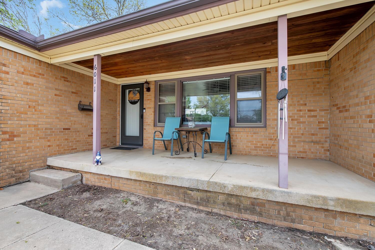 6011 E Oakwood Dr, Wichita, Kansas image 4