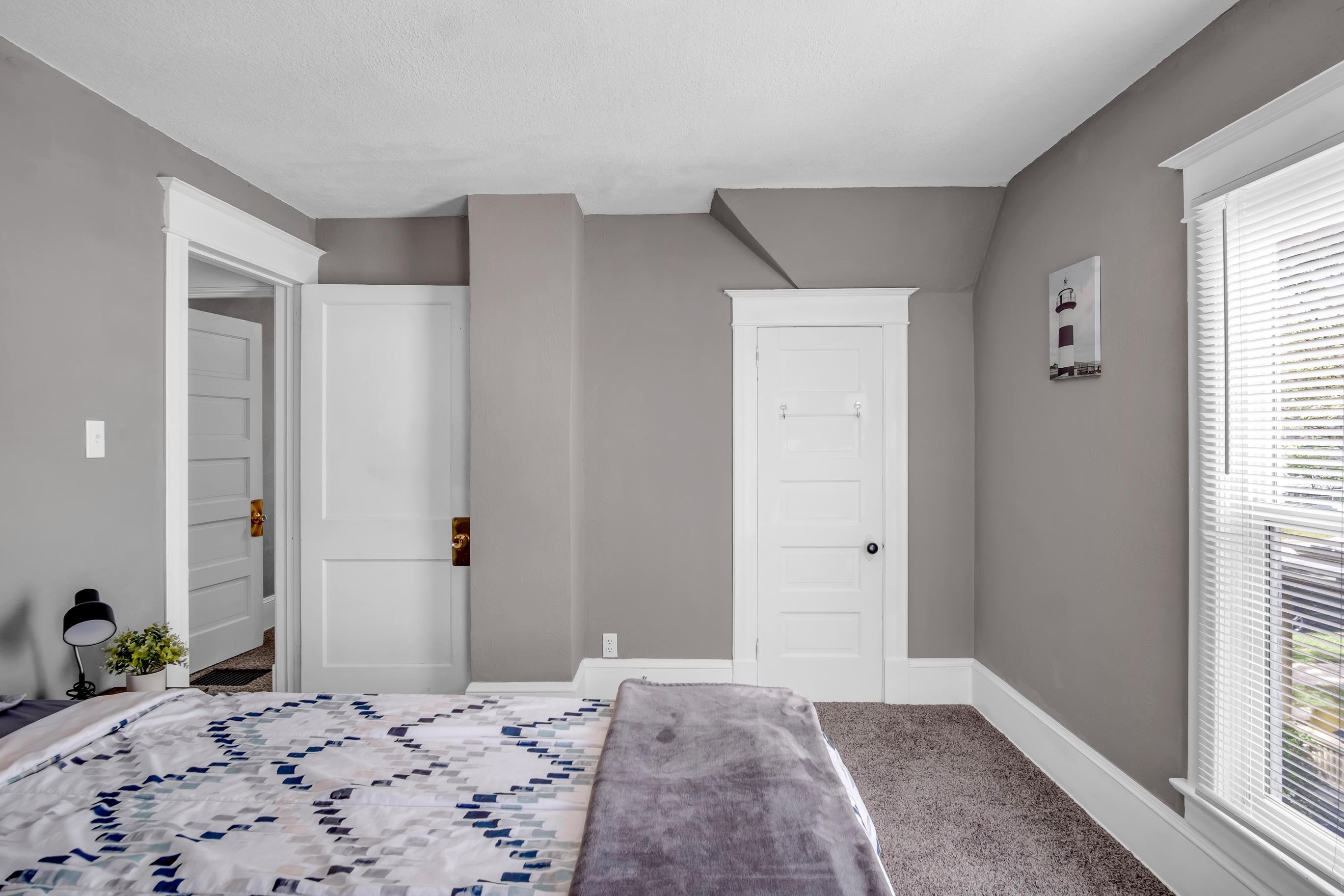 409 W 5th St, Newton, Virginia image 26