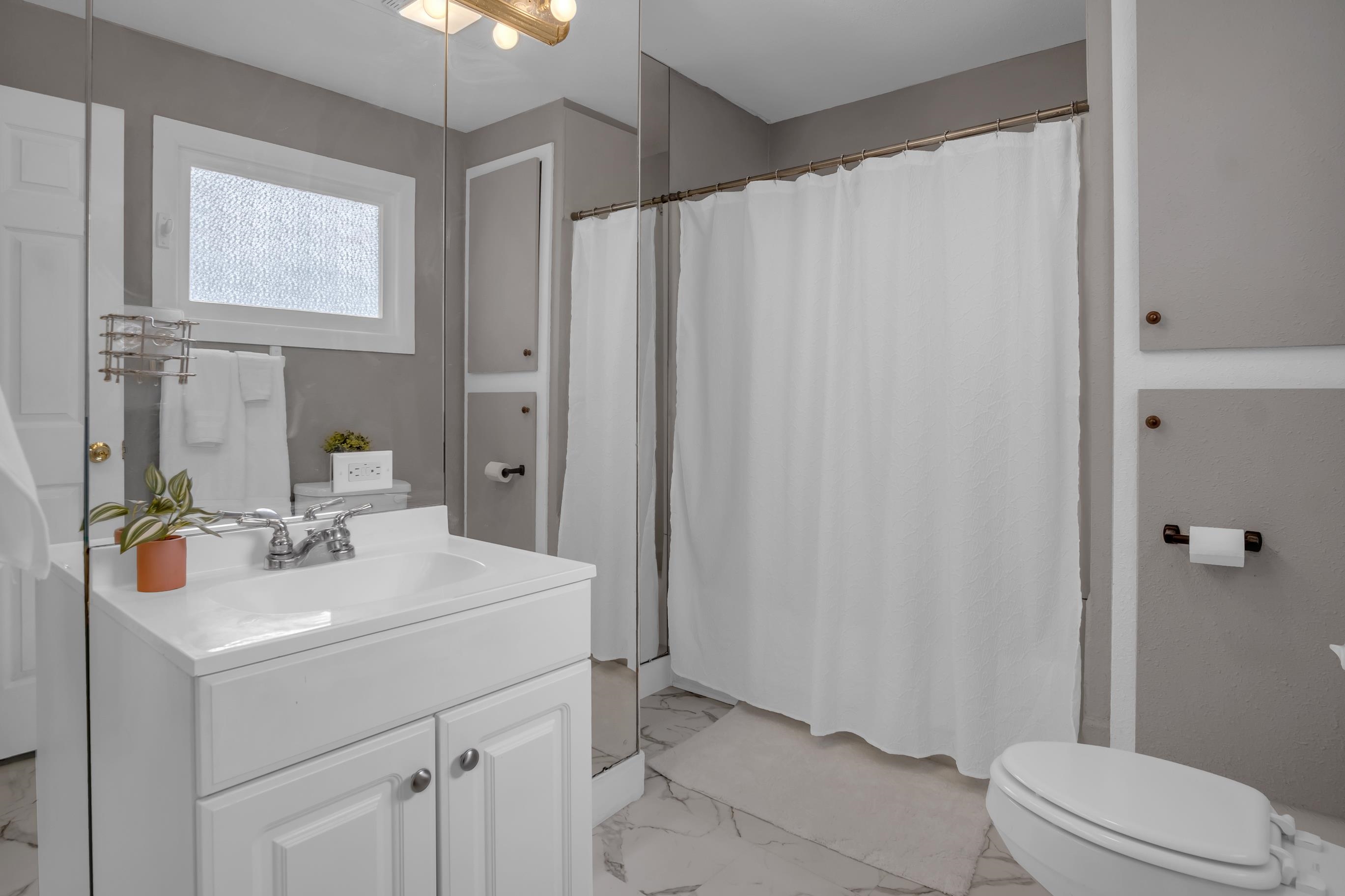 409 W 5th St, Newton, Virginia image 15
