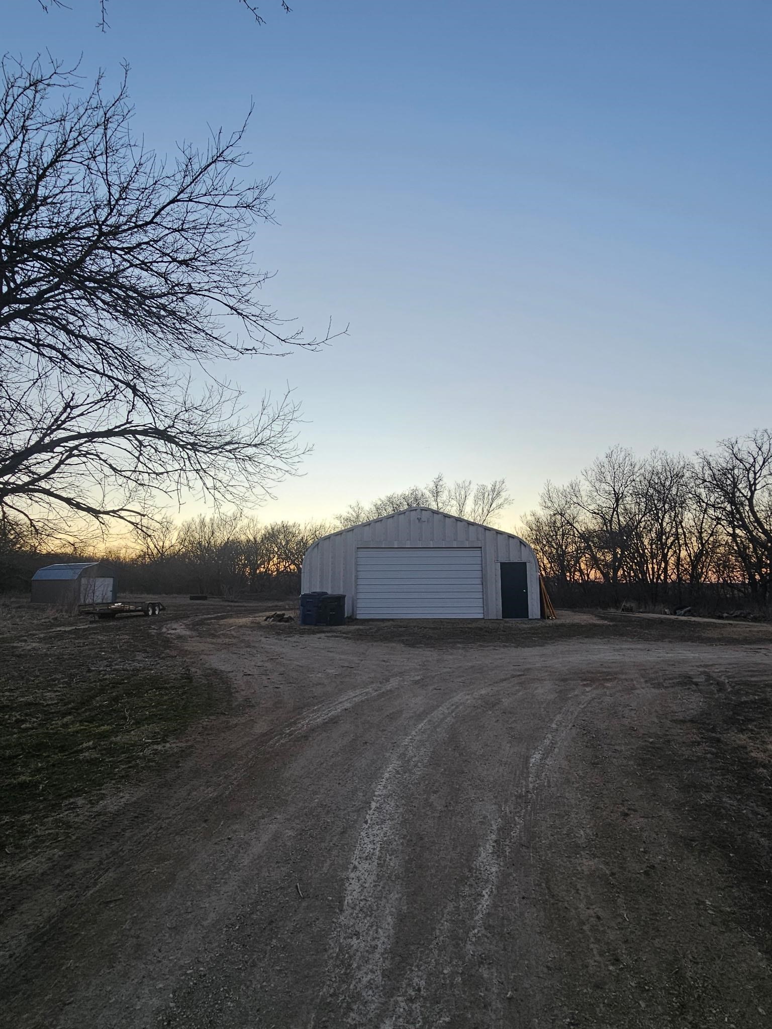 2041 N Link Rd, Salina, Kansas image 4