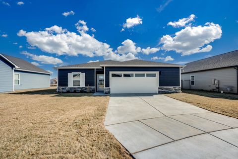 Homes For Sale - 11637 W Scarlett Ct<br/> Maize, KS 67101