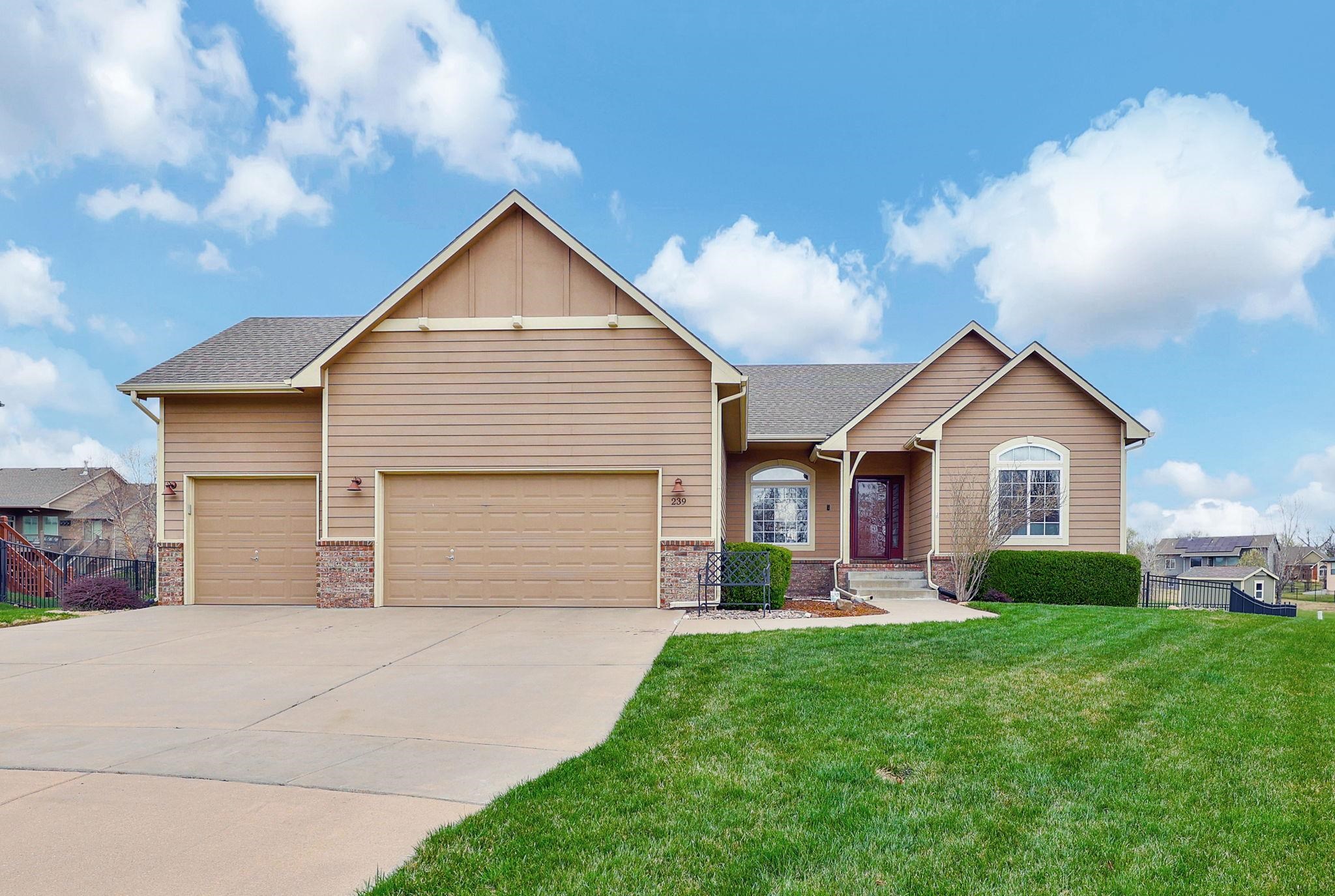 239 E Kodiak Ct, Kechi, Kansas image 1