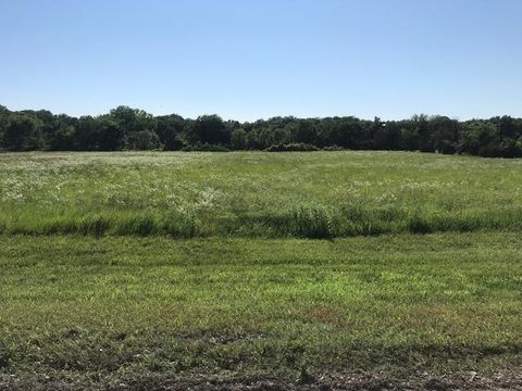 Photo of TBD NW Kelli Rd, El Dorado, KS 67042 (MLS # 669288)