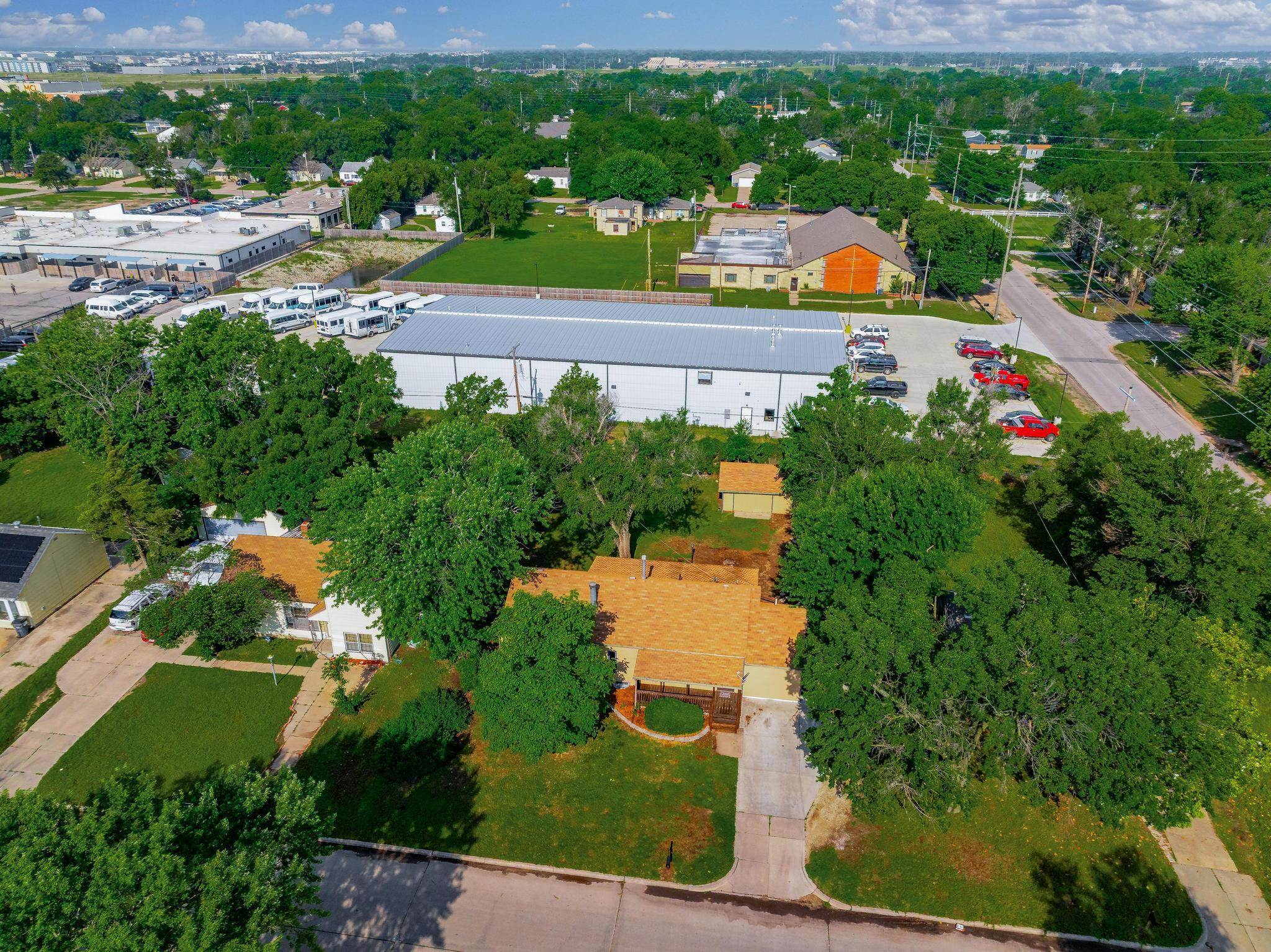111 S Tracy St, Wichita, Kansas image 31