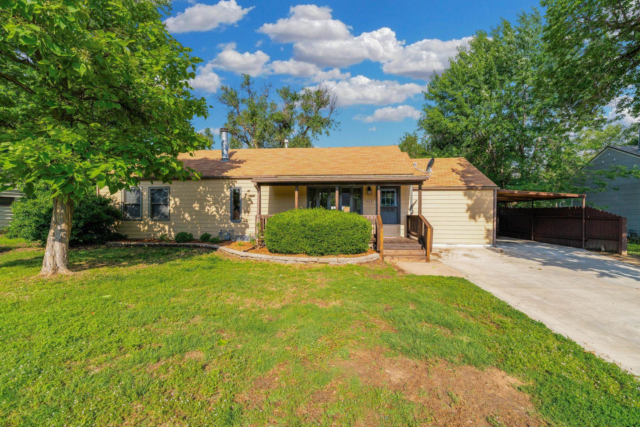 111 S Tracy St, Wichita, Kansas image 1