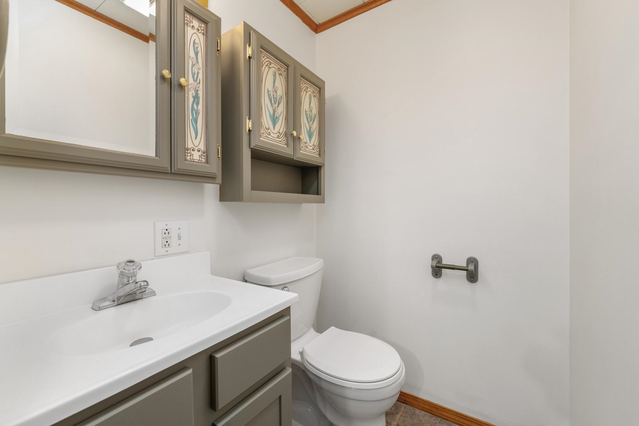 111 S Tracy St, Wichita, Kansas image 19