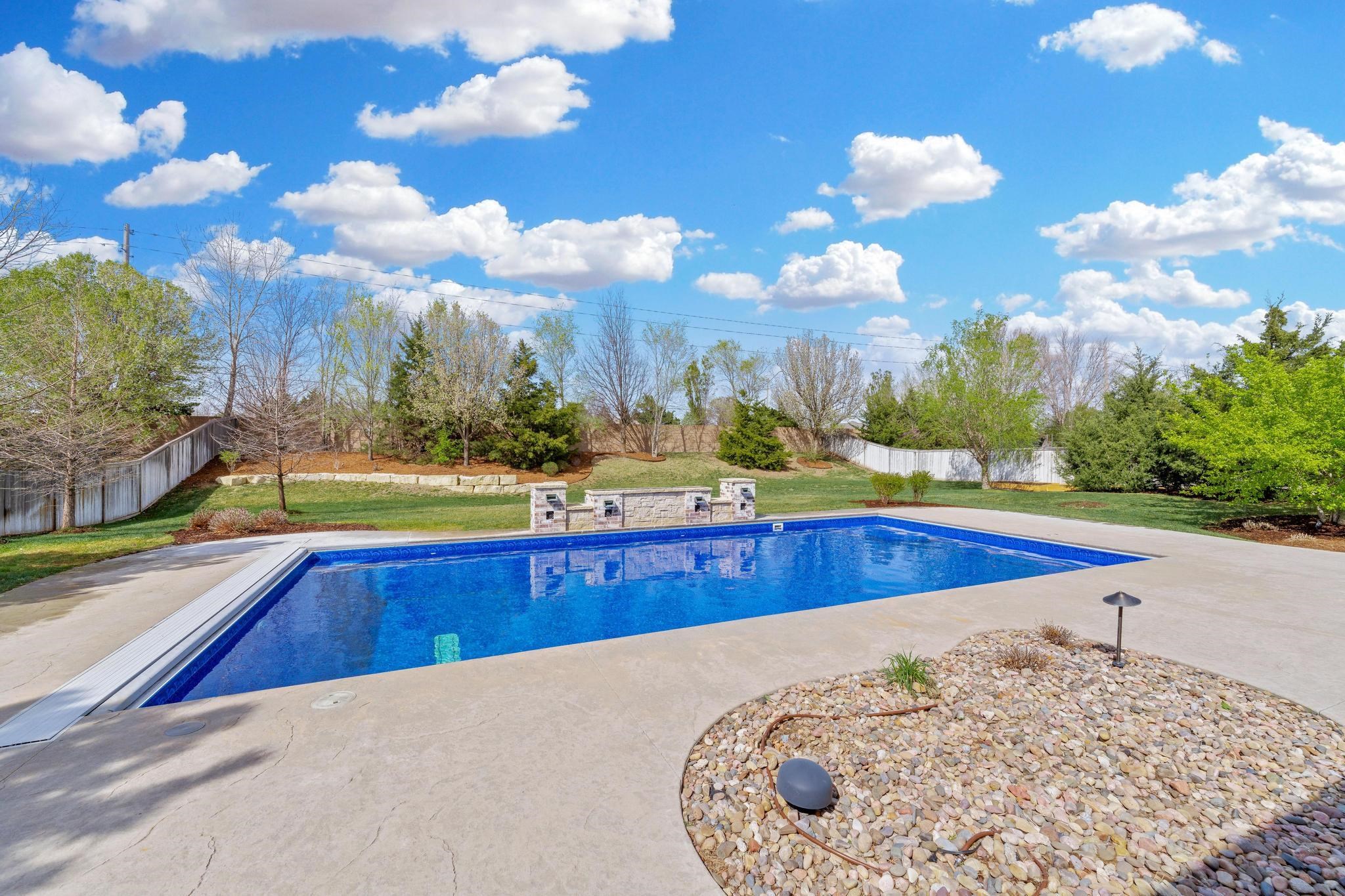 2122 N Clear Creek St, Wichita, Kansas image 33