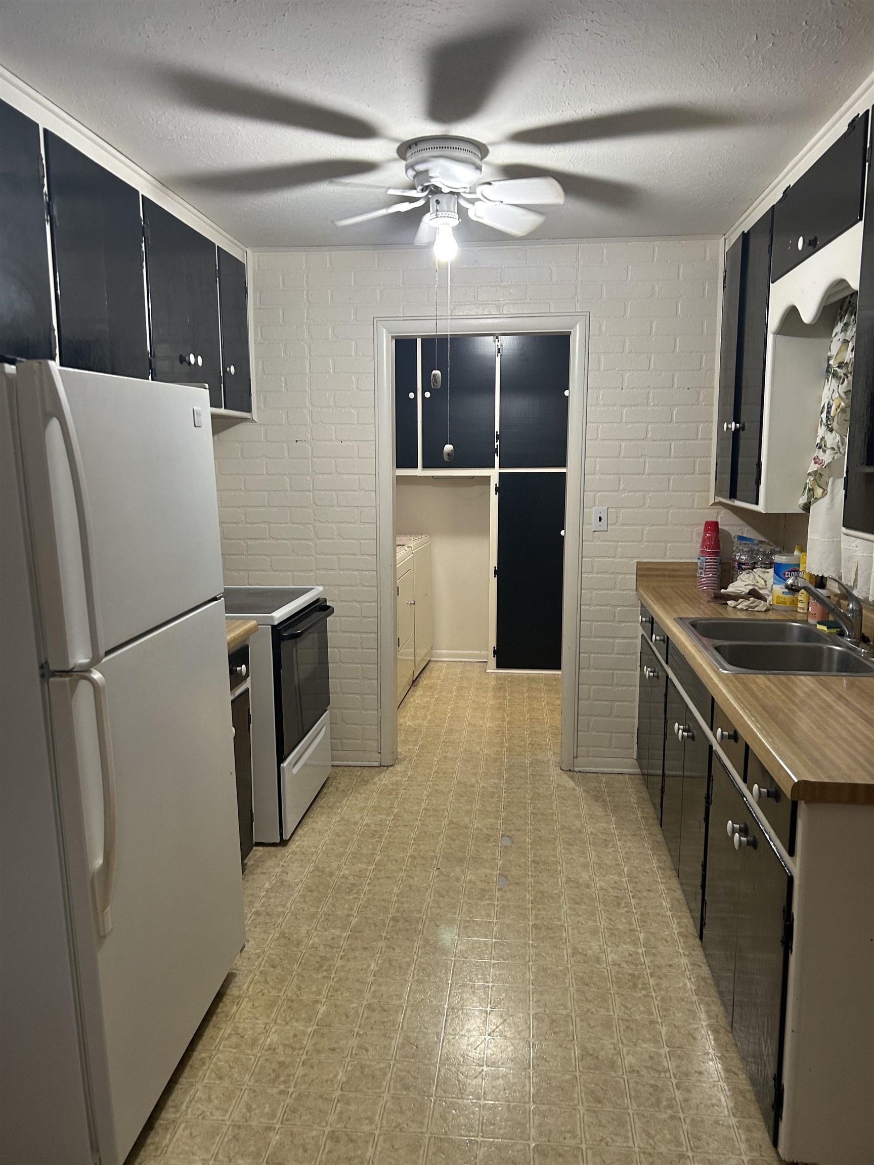 207 Fager Dr, Haysville, Kansas image 3